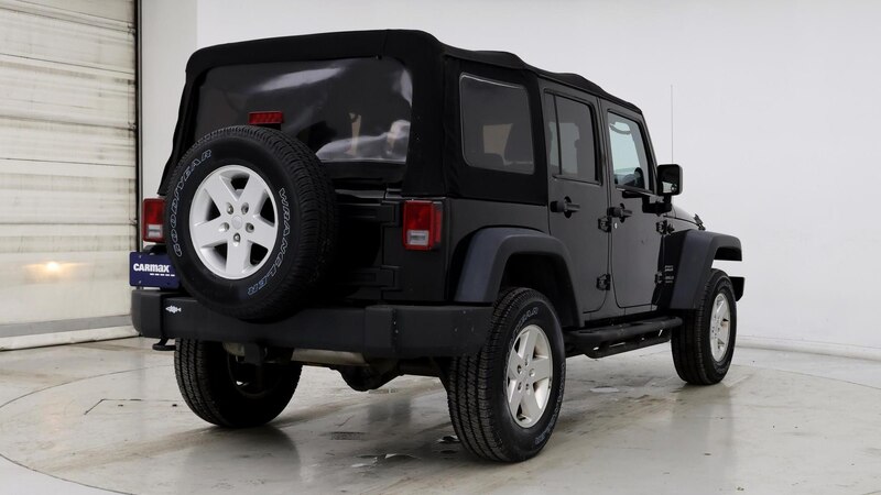 2013 Jeep Wrangler Unlimited Sport 8