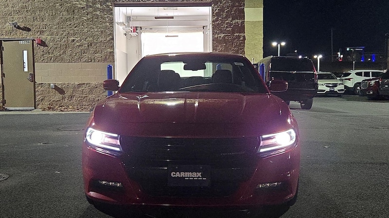 2015 Dodge Charger SXT 2