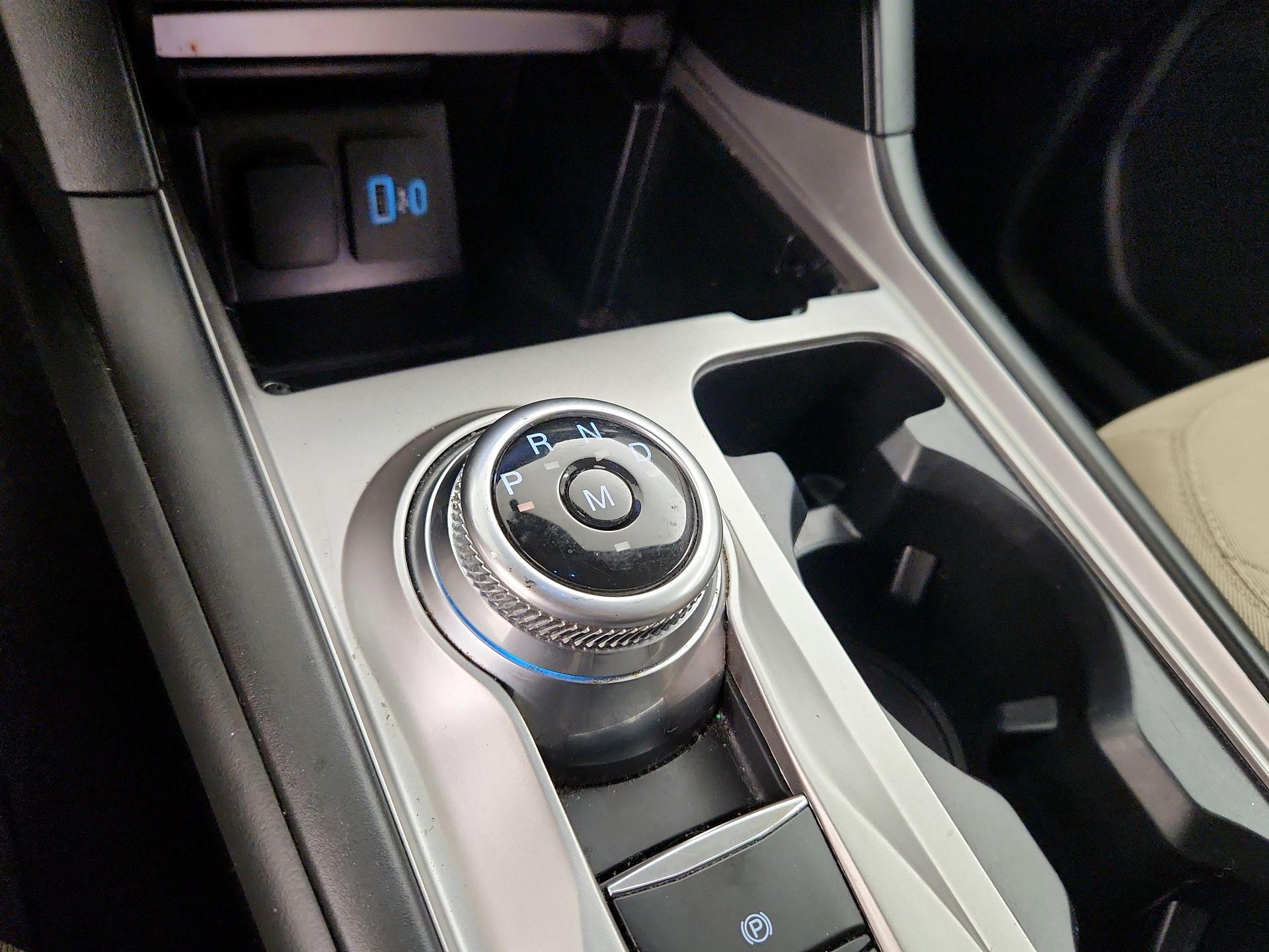 Thumbnail: 2020 Ford Explorer - 17