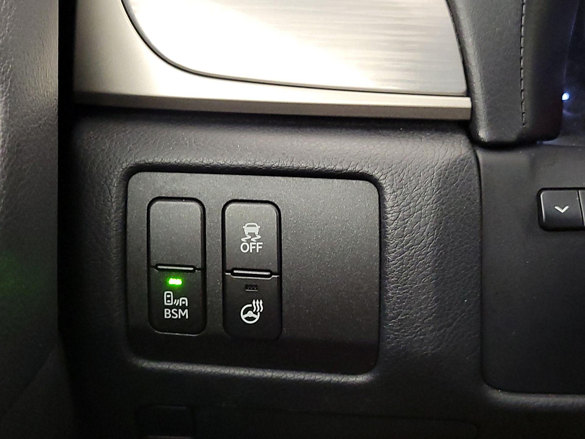 Thumbnail: 2015 Lexus GS - 13