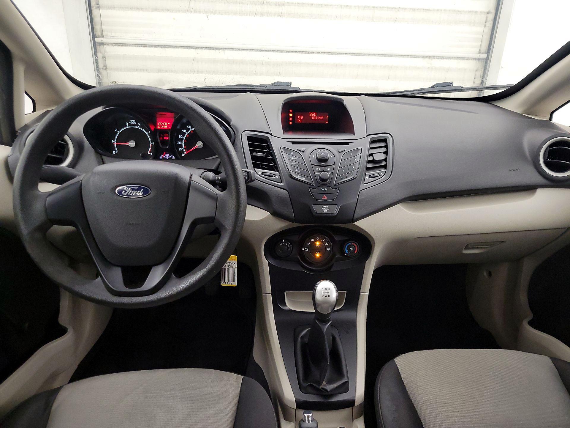 Thumbnail: 2013 Ford Fiesta - 9
