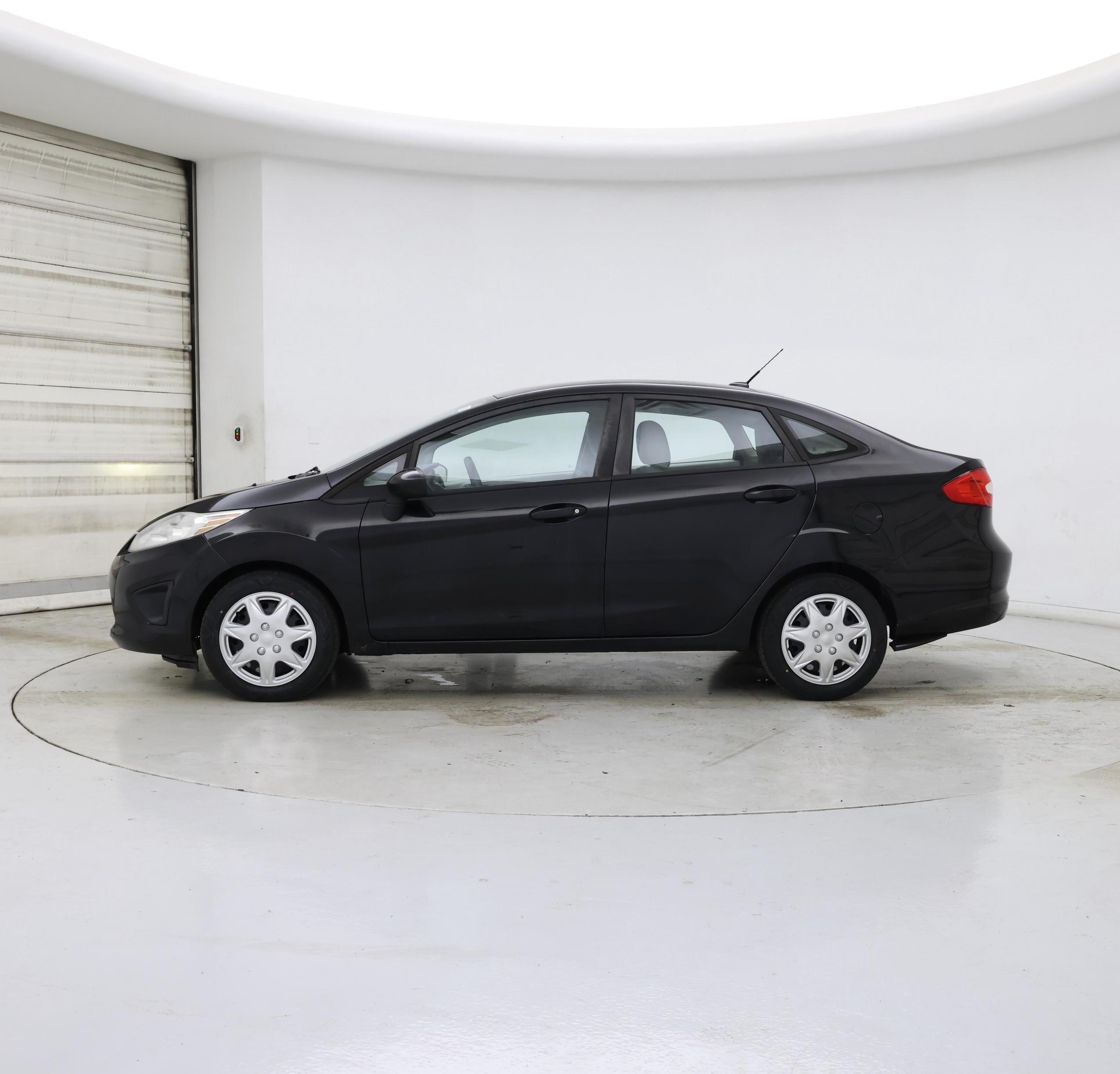 Thumbnail: 2013 Ford Fiesta - 3