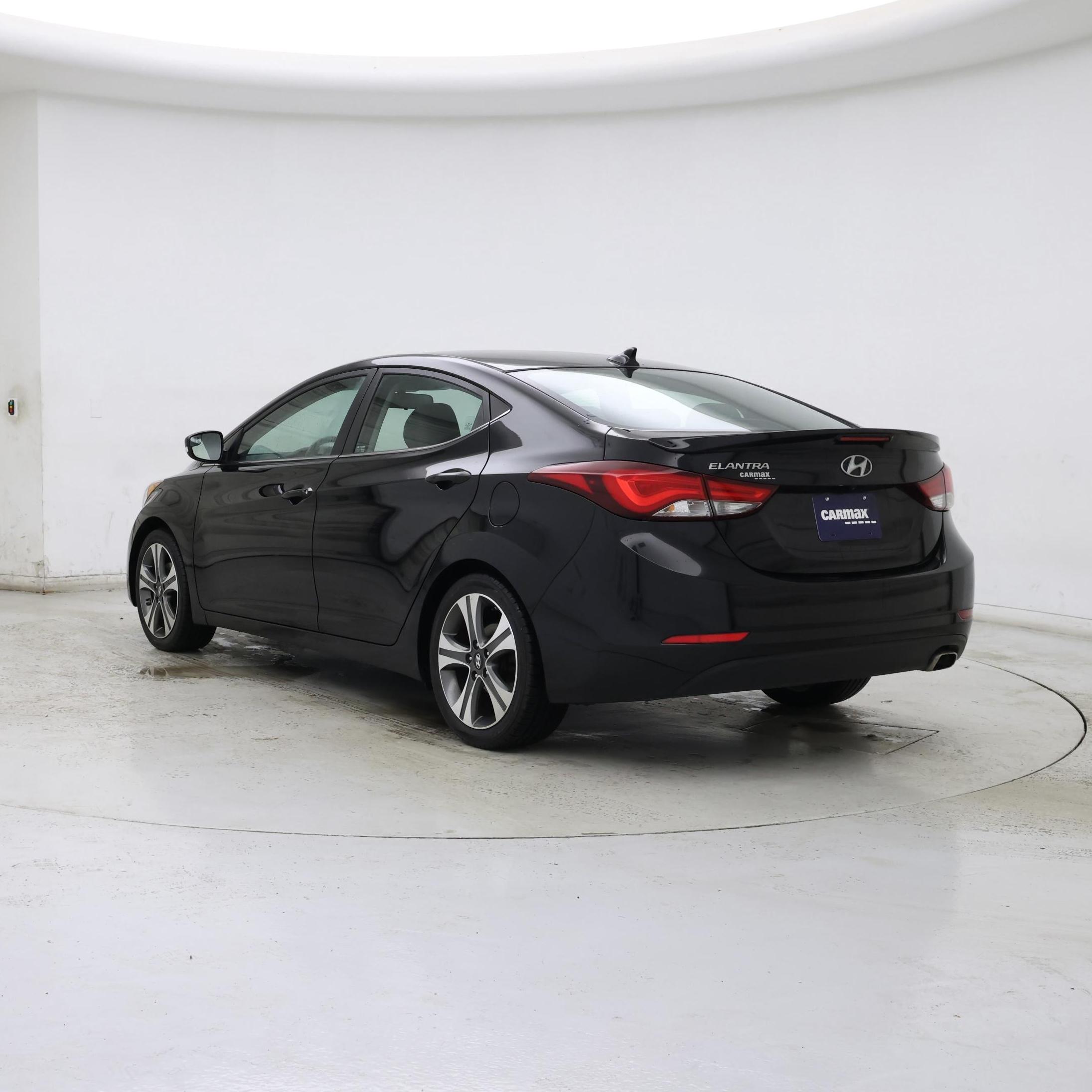 Thumbnail: 2015 Hyundai Elantra - 2