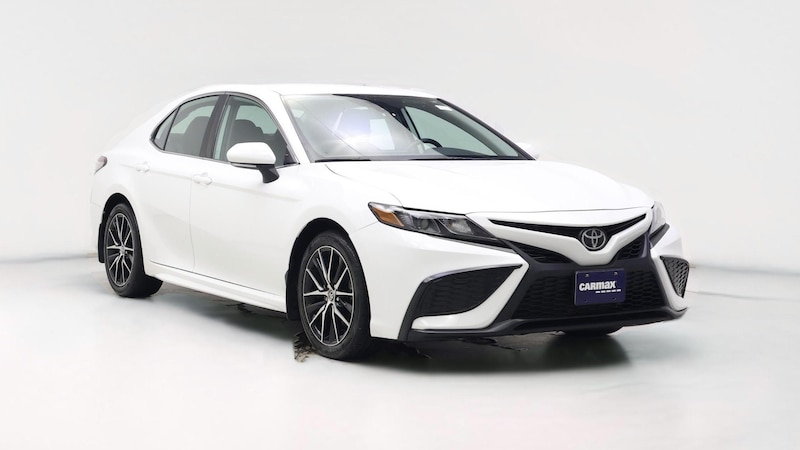 2023 Toyota Camry SE Hero Image