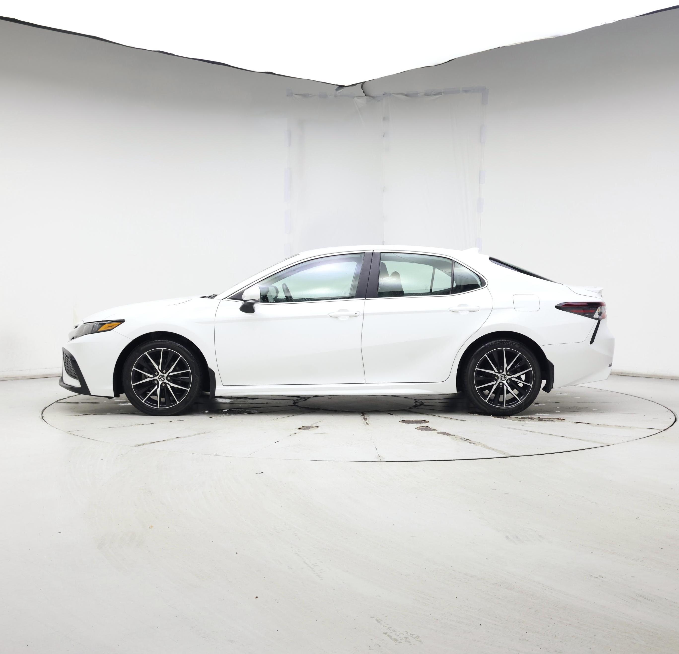 Thumbnail: 2023 Toyota Camry - 3