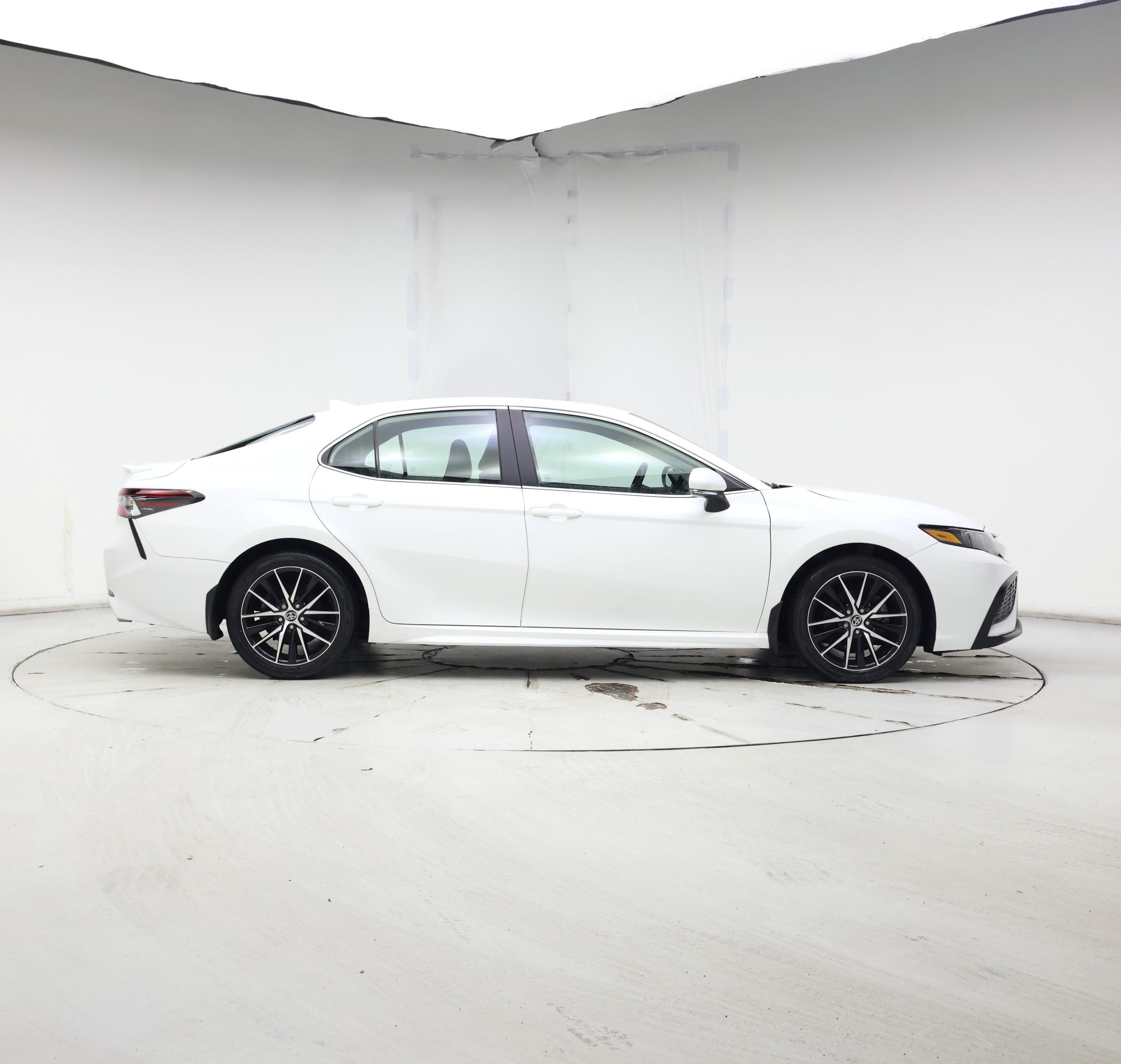 Thumbnail: 2023 Toyota Camry - 7