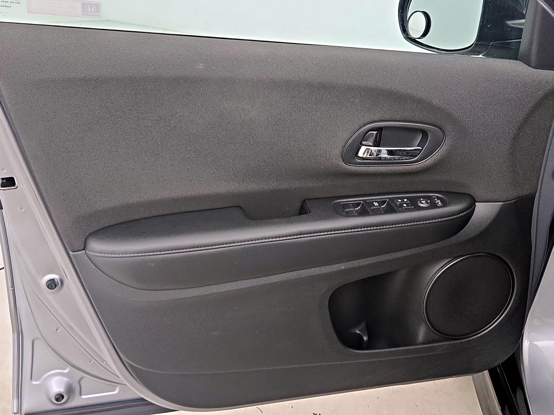 Thumbnail: 2019 Honda HR-V - 12