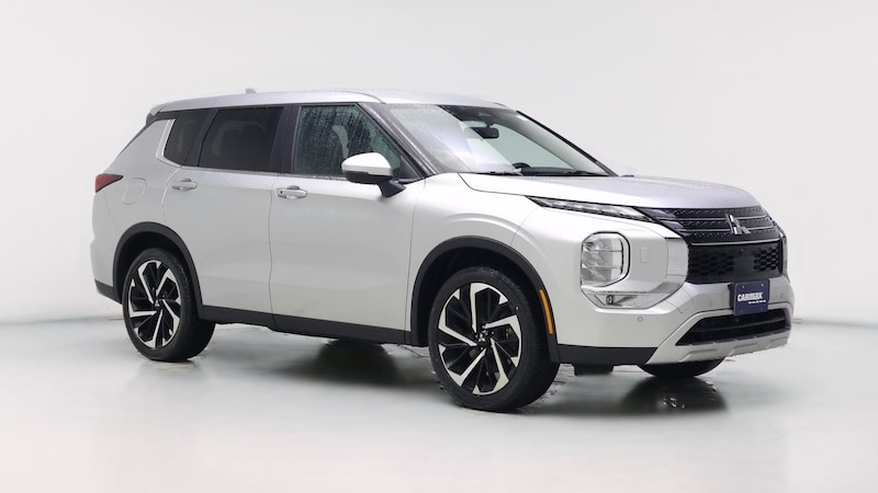 2022 Mitsubishi Outlander SE Hero Image