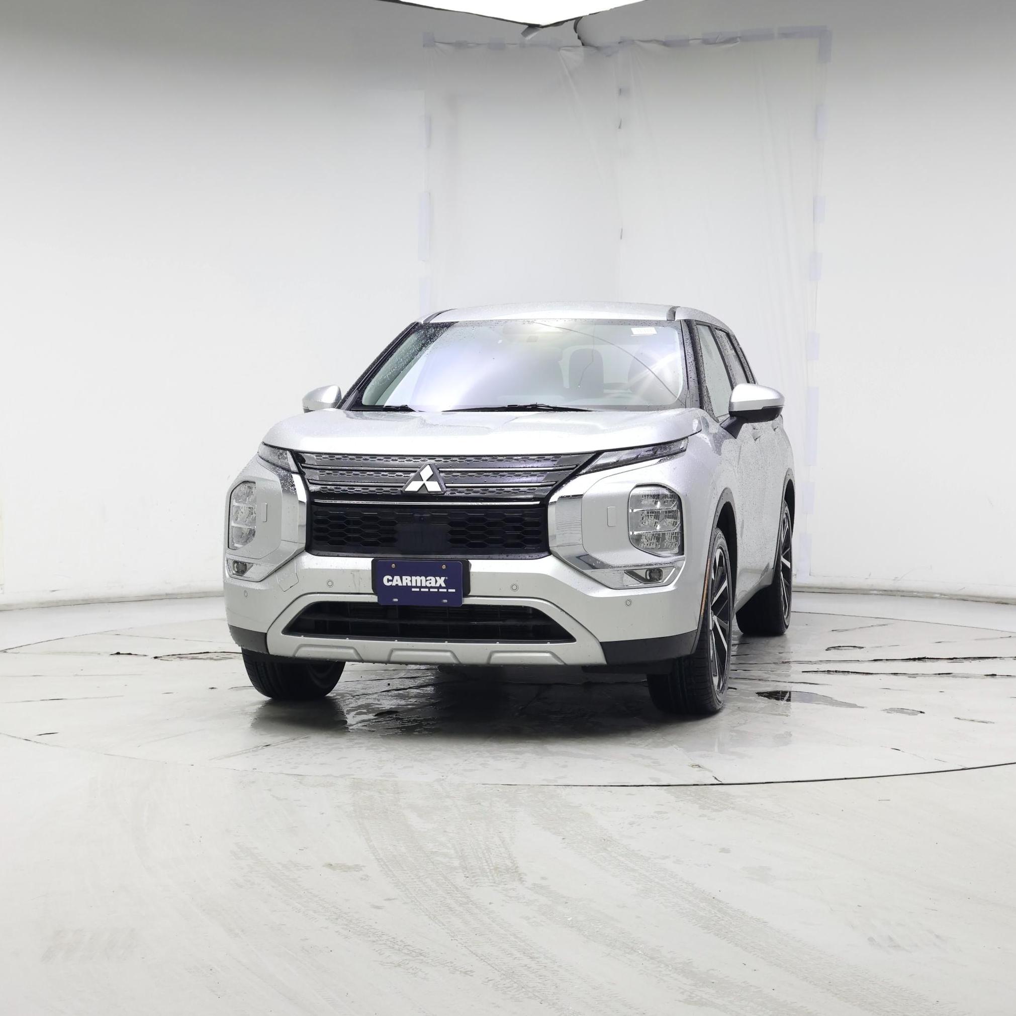Thumbnail: 2022 Mitsubishi Outlander - 4