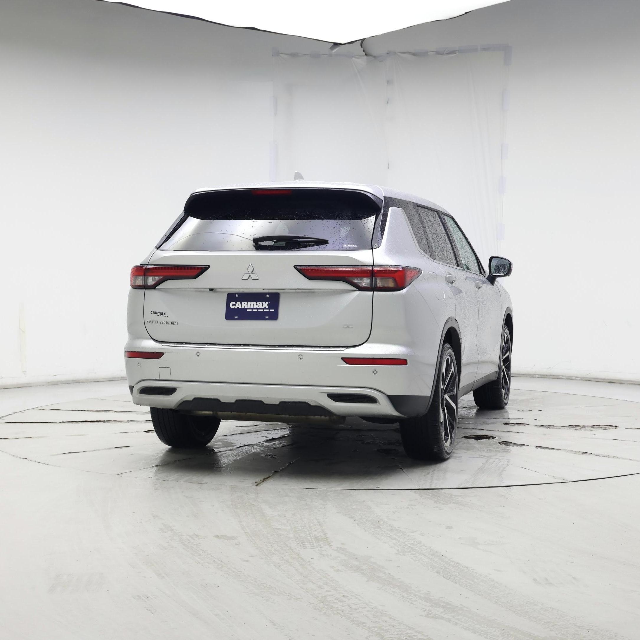 Thumbnail: 2022 Mitsubishi Outlander - 8