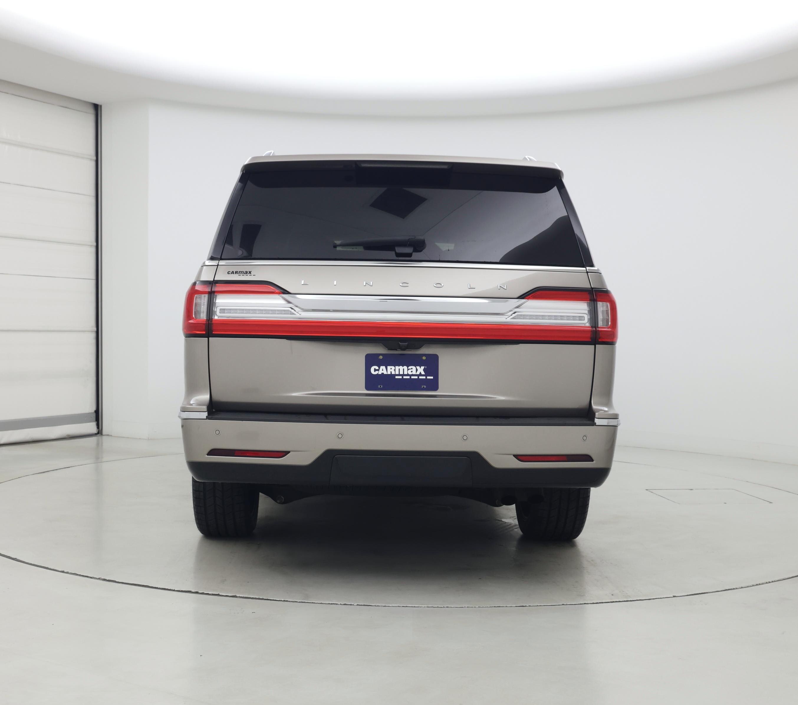 Thumbnail: 2020 Lincoln Navigator L - 6