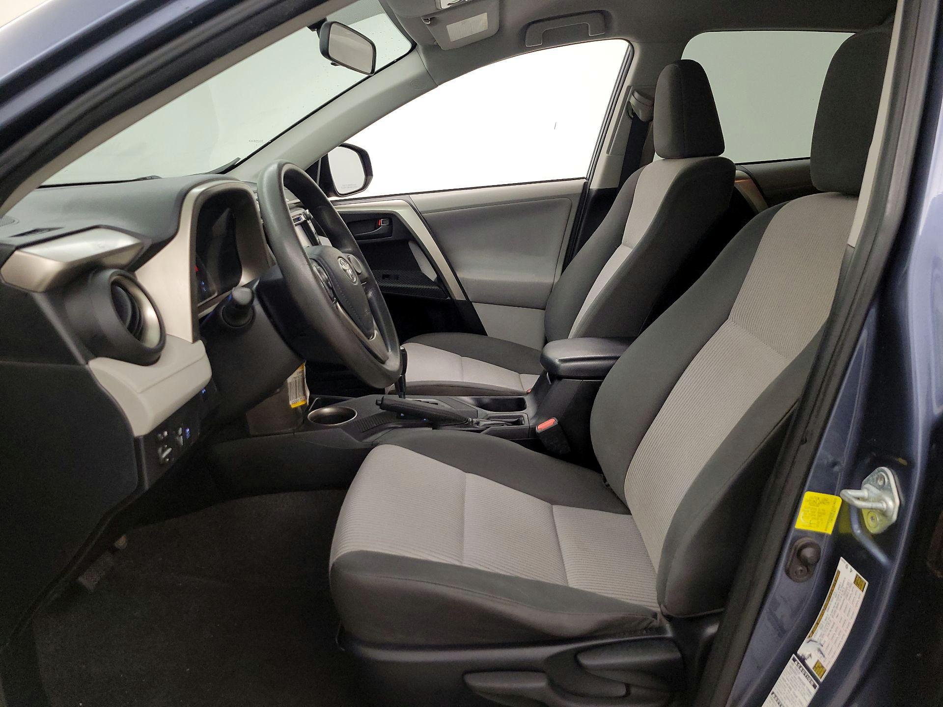 Thumbnail: 2013 Toyota RAV4 - 11