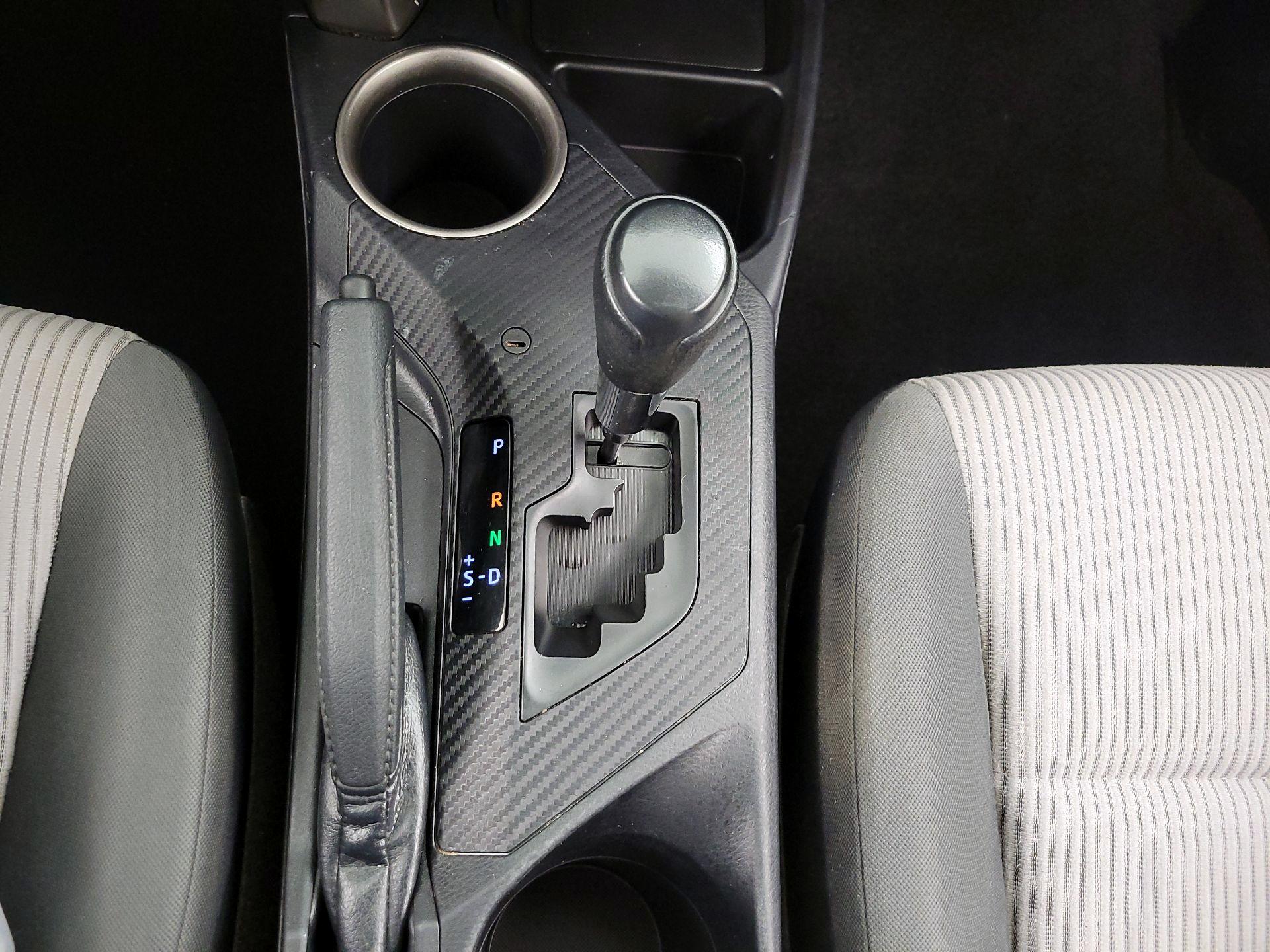 Thumbnail: 2013 Toyota RAV4 - 17