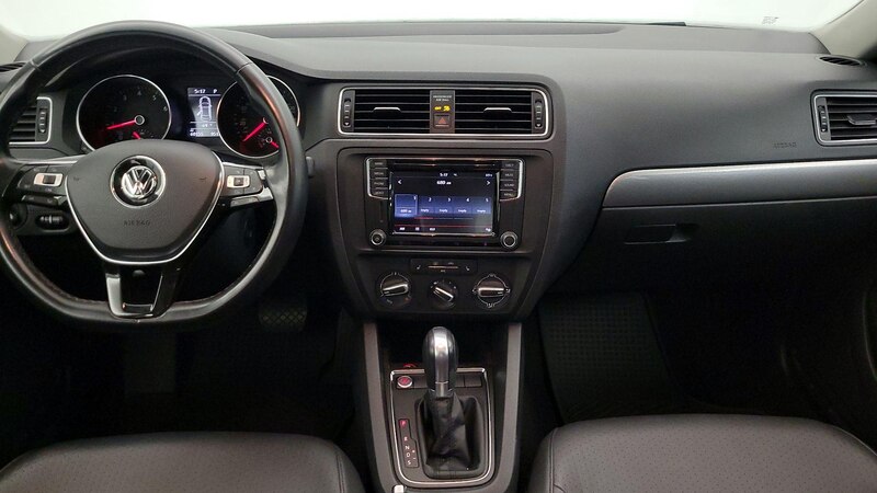 2017 Volkswagen Jetta SE 9