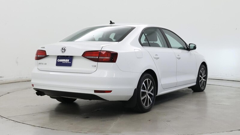 2017 Volkswagen Jetta SE 8