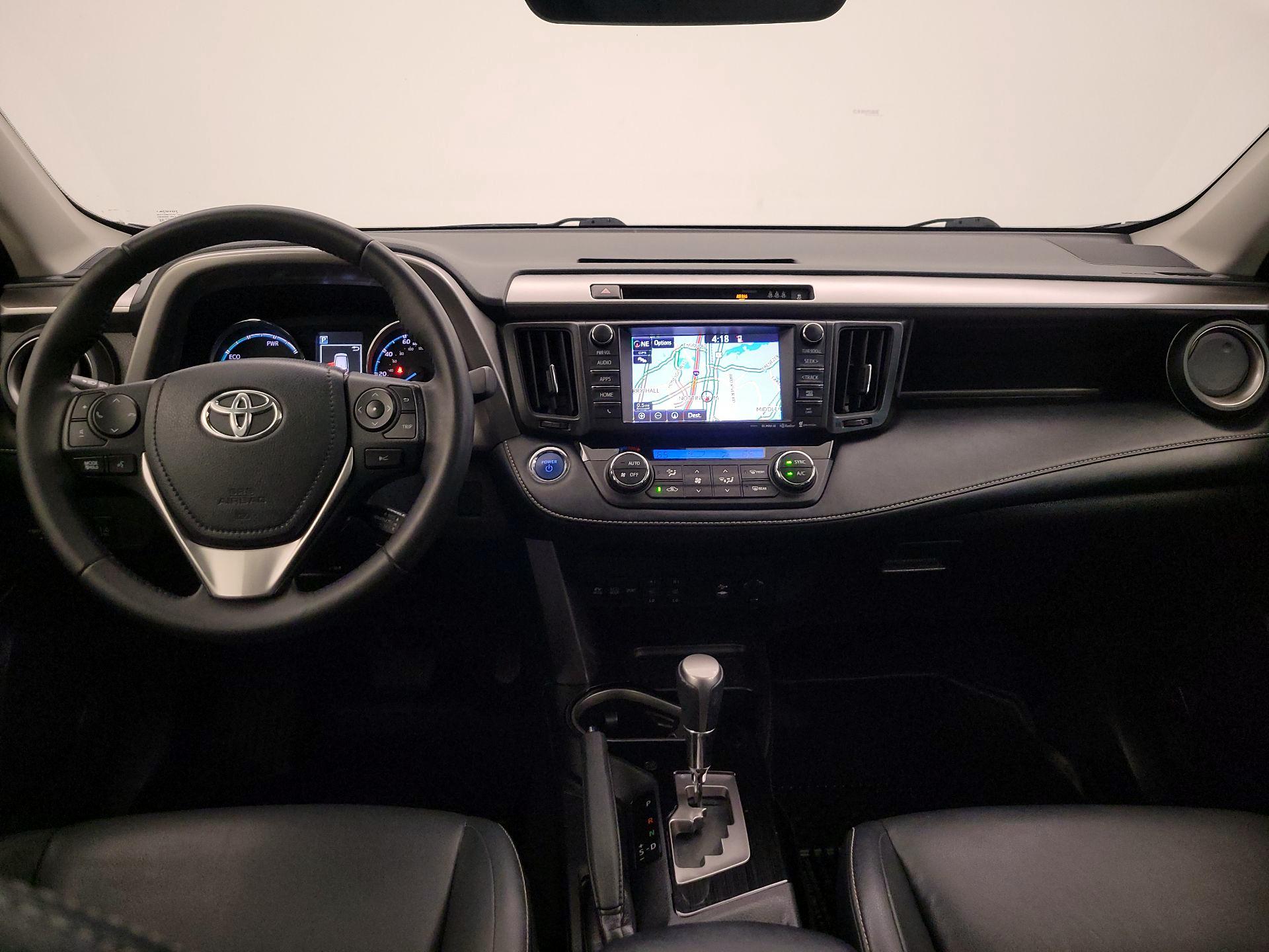 Thumbnail: 2018 Toyota RAV4 - 9