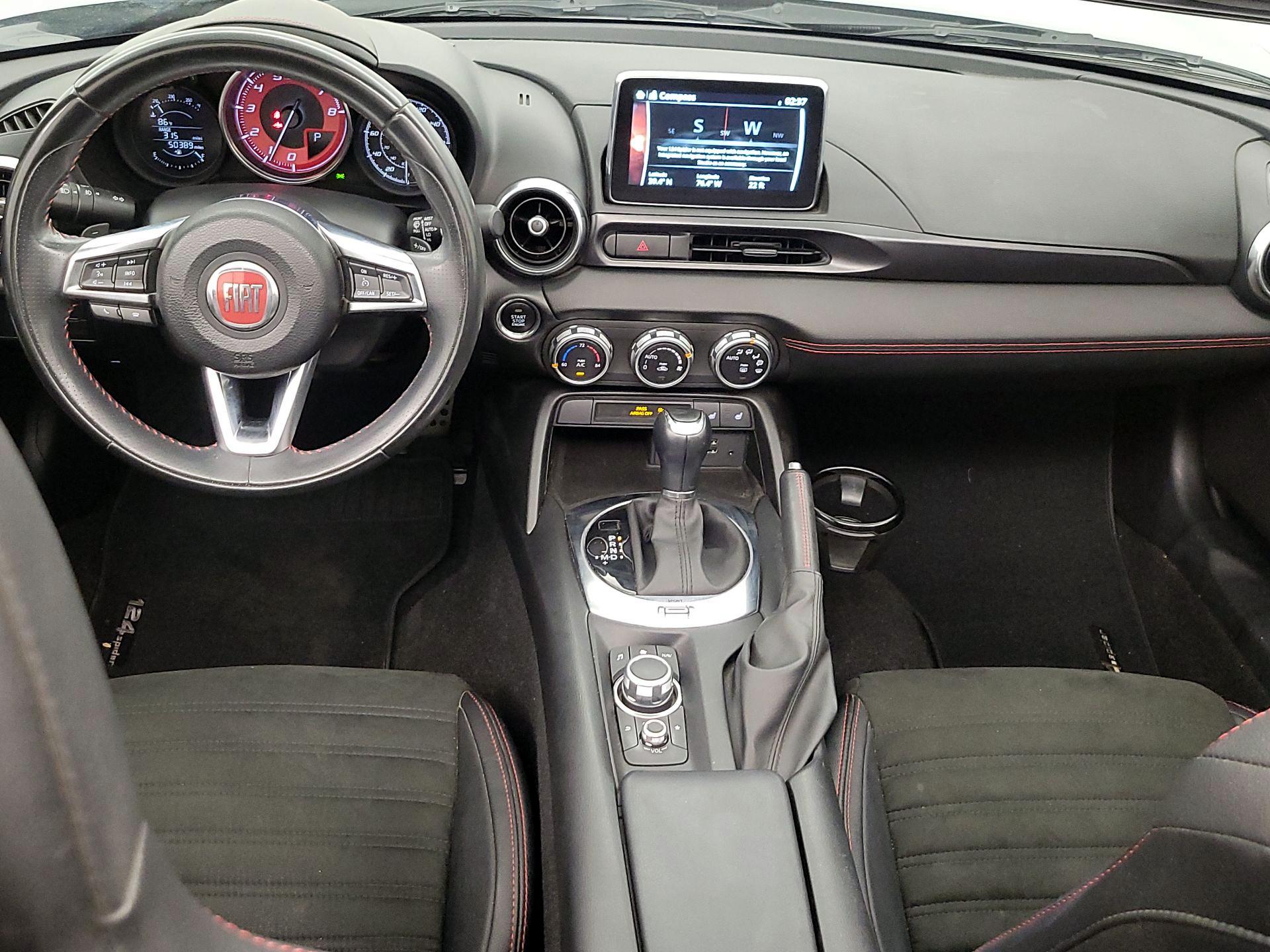 Thumbnail: 2017 Fiat 124 Spider - 9
