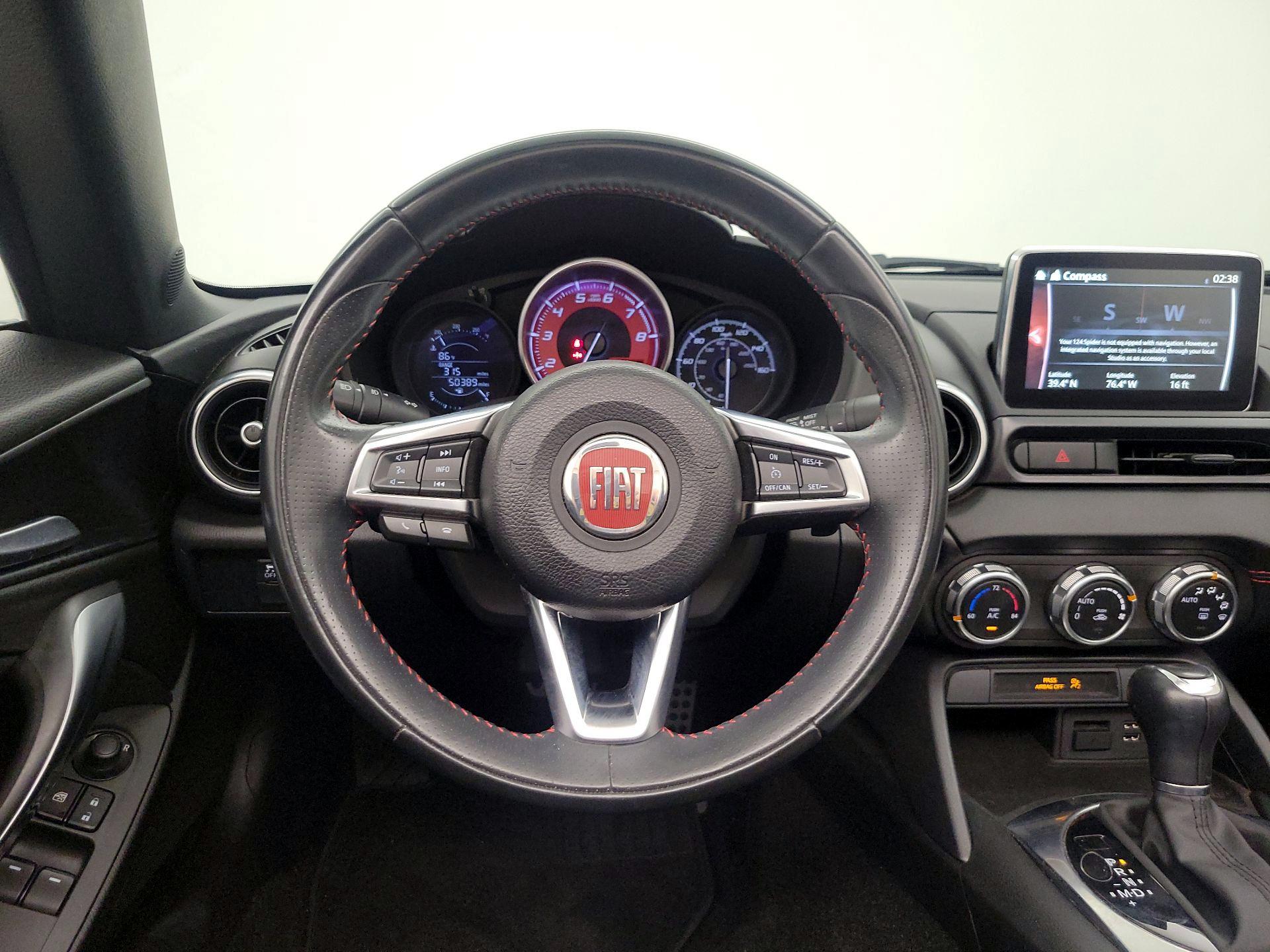 Thumbnail: 2017 Fiat 124 Spider - 10