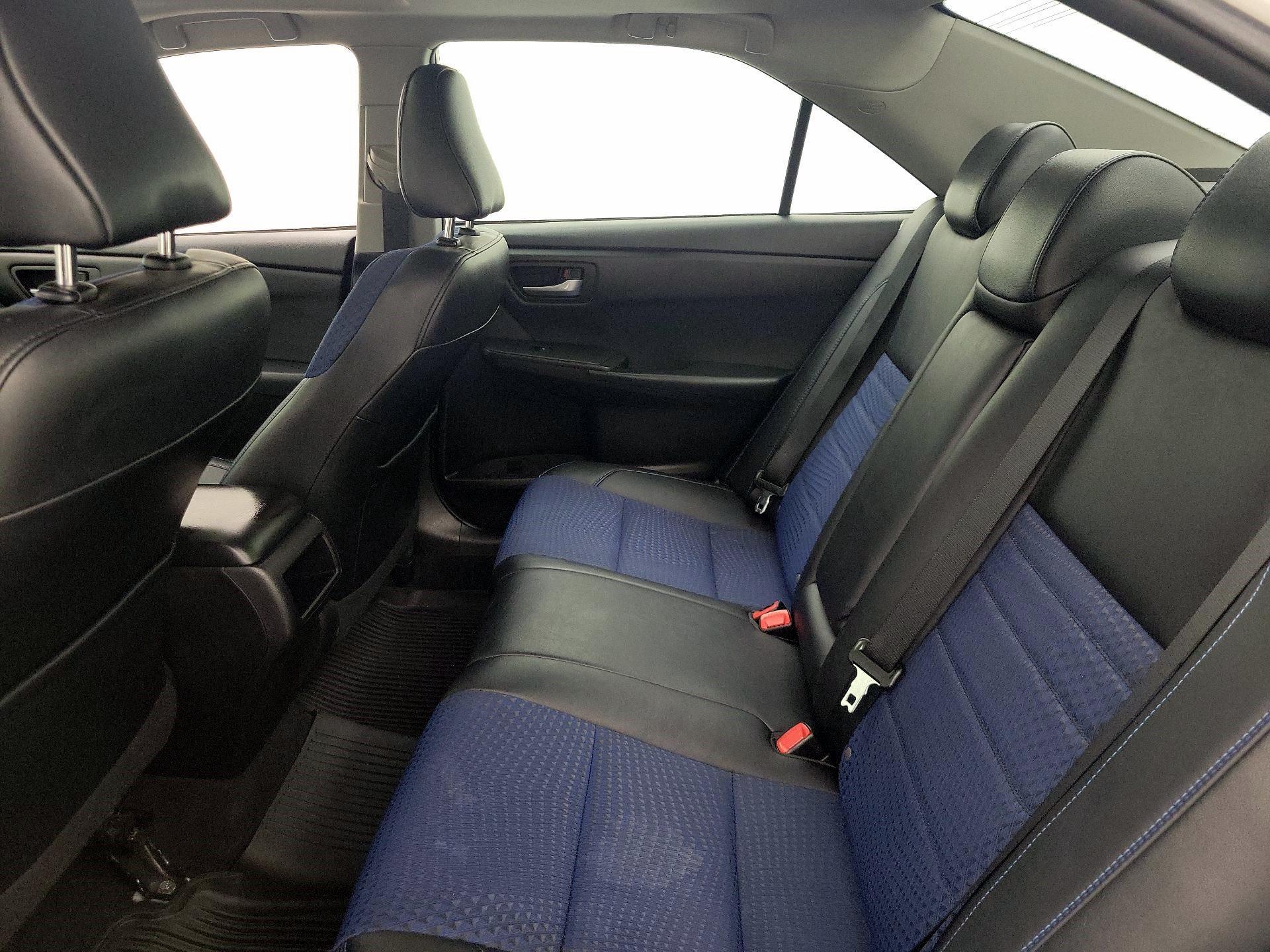Thumbnail: 2016 Toyota Camry - 20