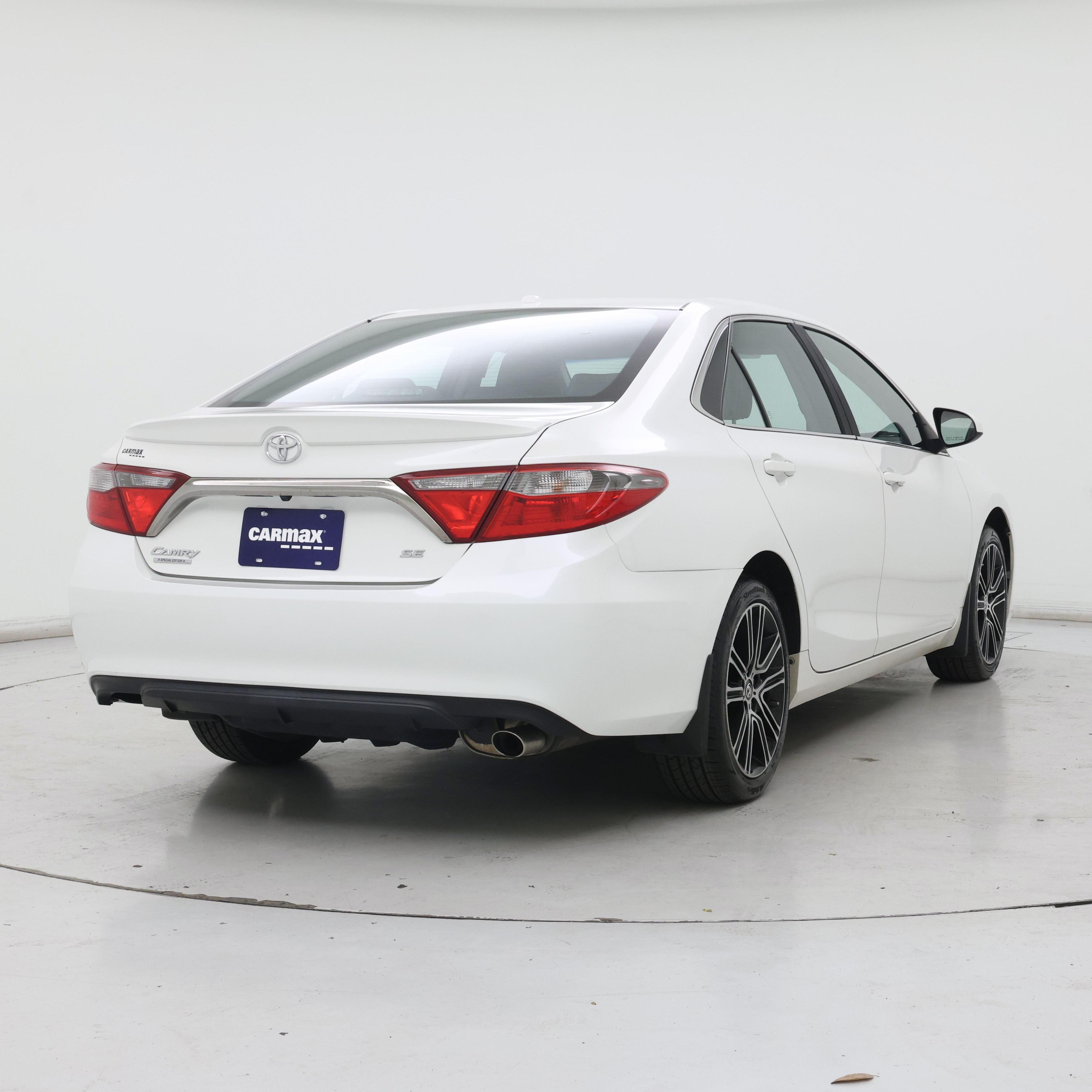 Thumbnail: 2016 Toyota Camry - 8