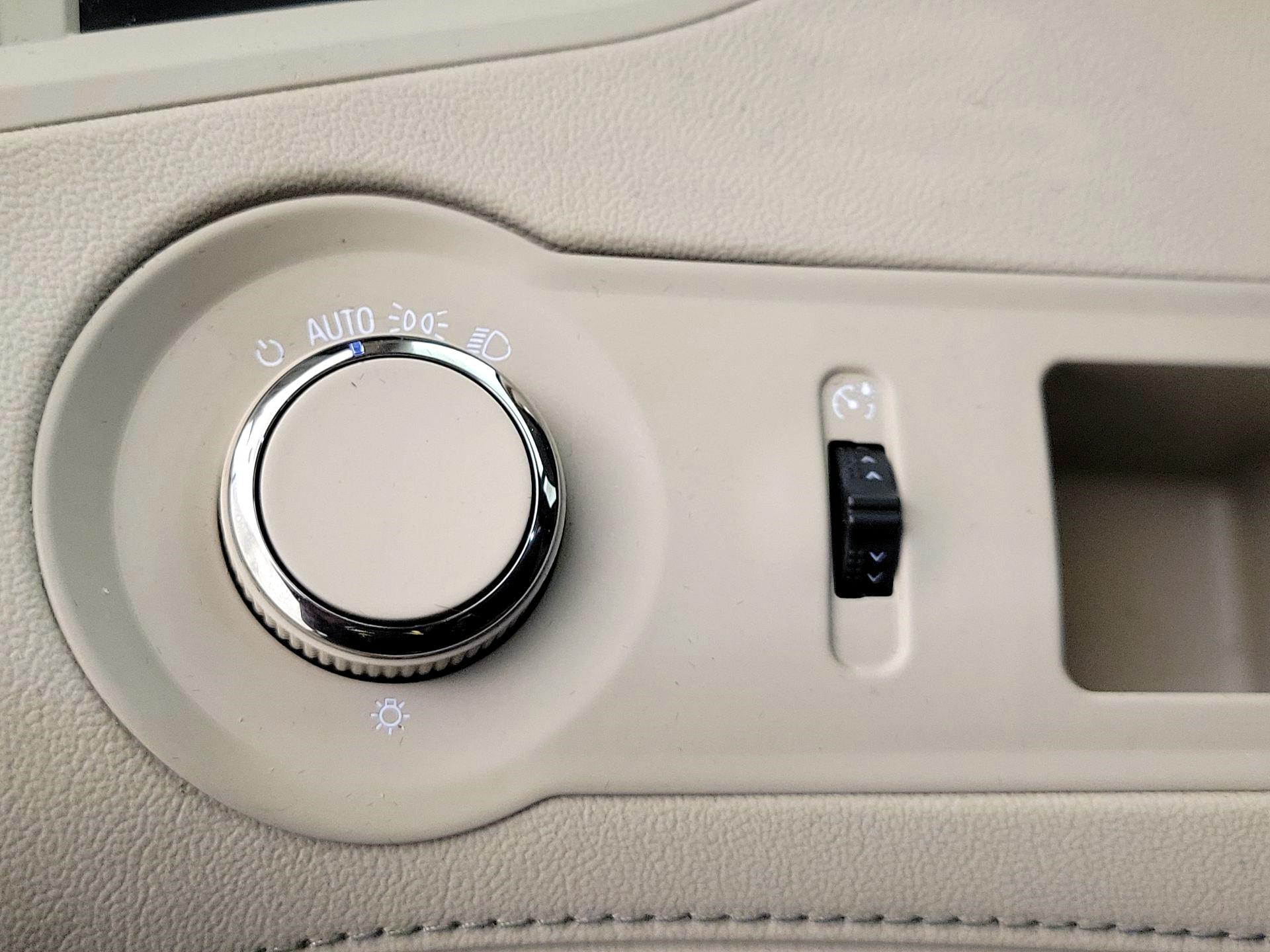 Thumbnail: 2016 Buick LaCrosse - 13