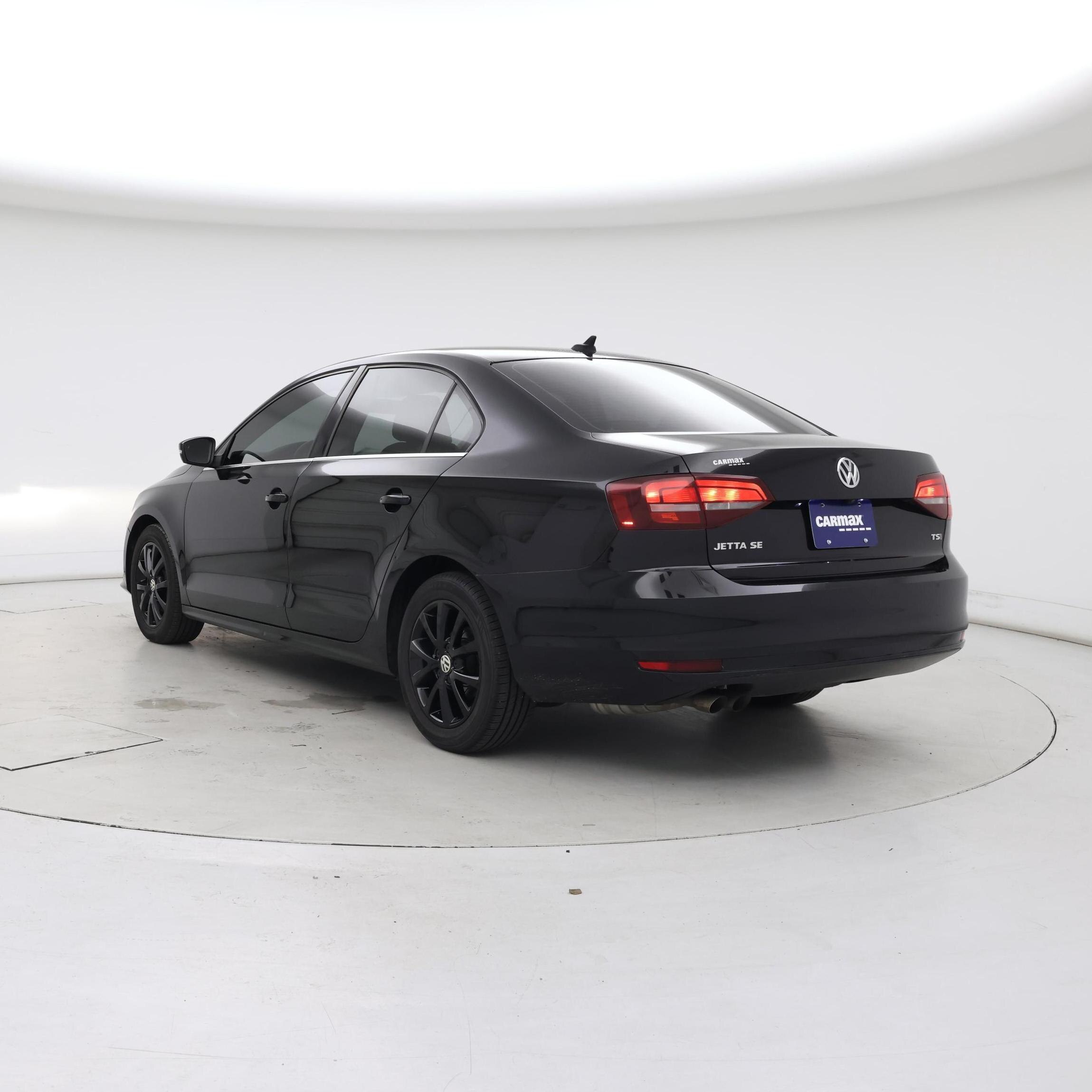 Thumbnail: 2017 Volkswagen Jetta - 2