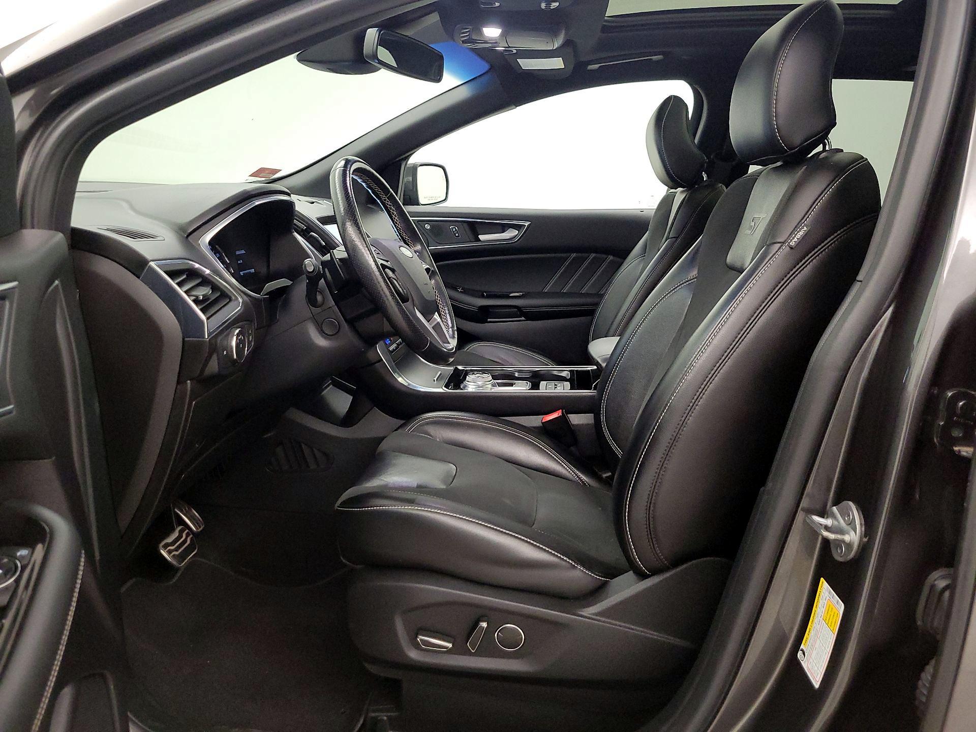 Thumbnail: 2019 Ford Edge - 11