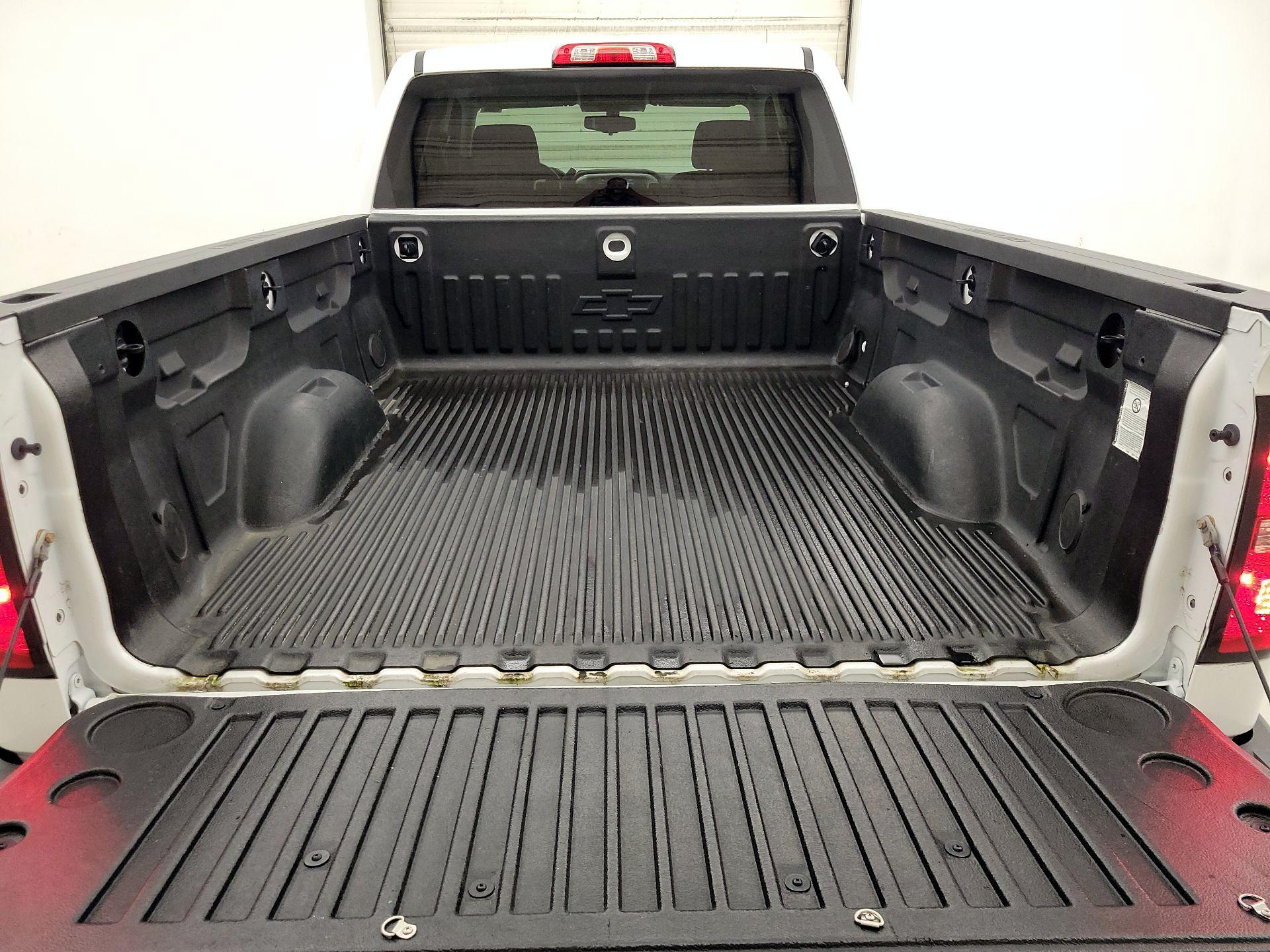 Thumbnail: 2016 Chevrolet Silverado 1500 - 20