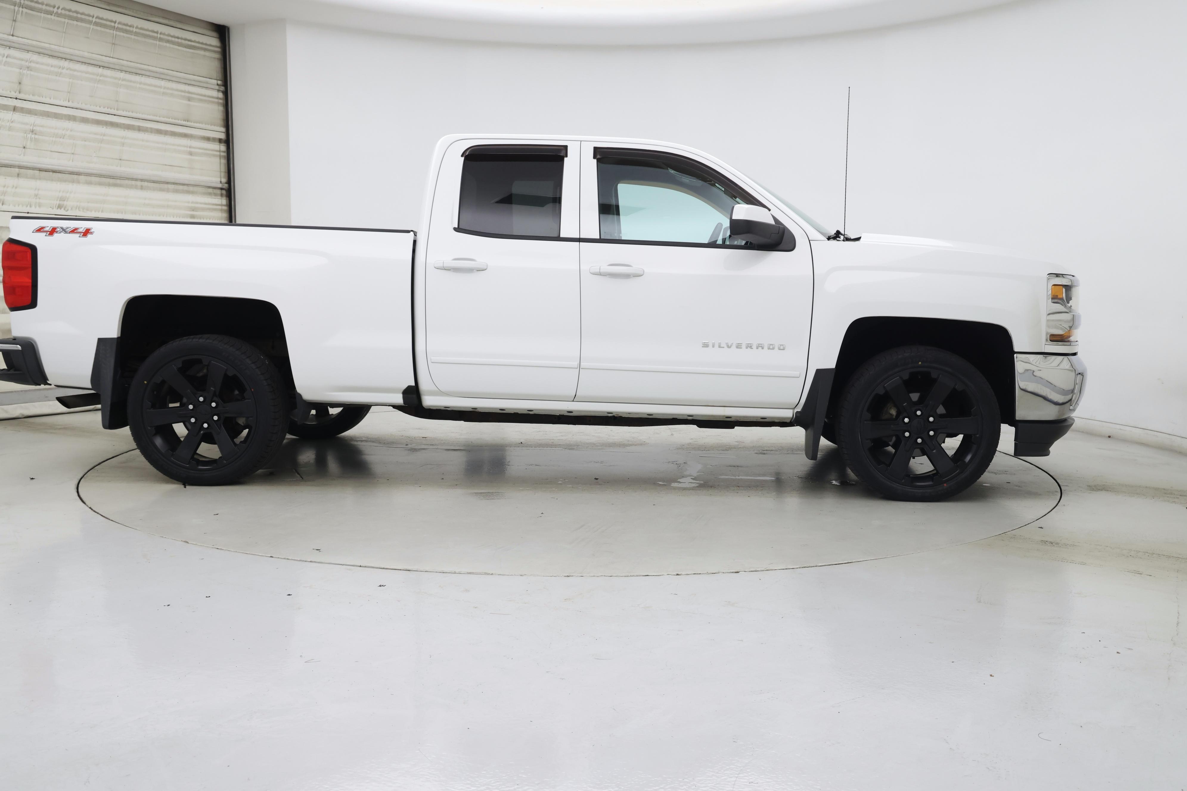 Thumbnail: 2016 Chevrolet Silverado 1500 - 7