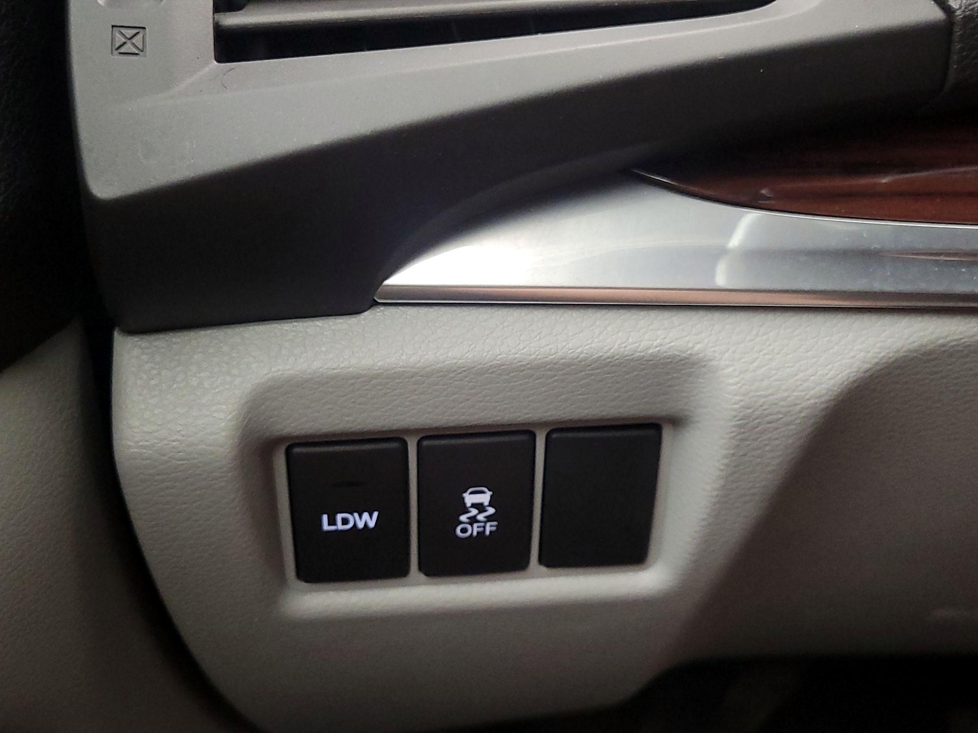 Thumbnail: 2014 Acura MDX - 13