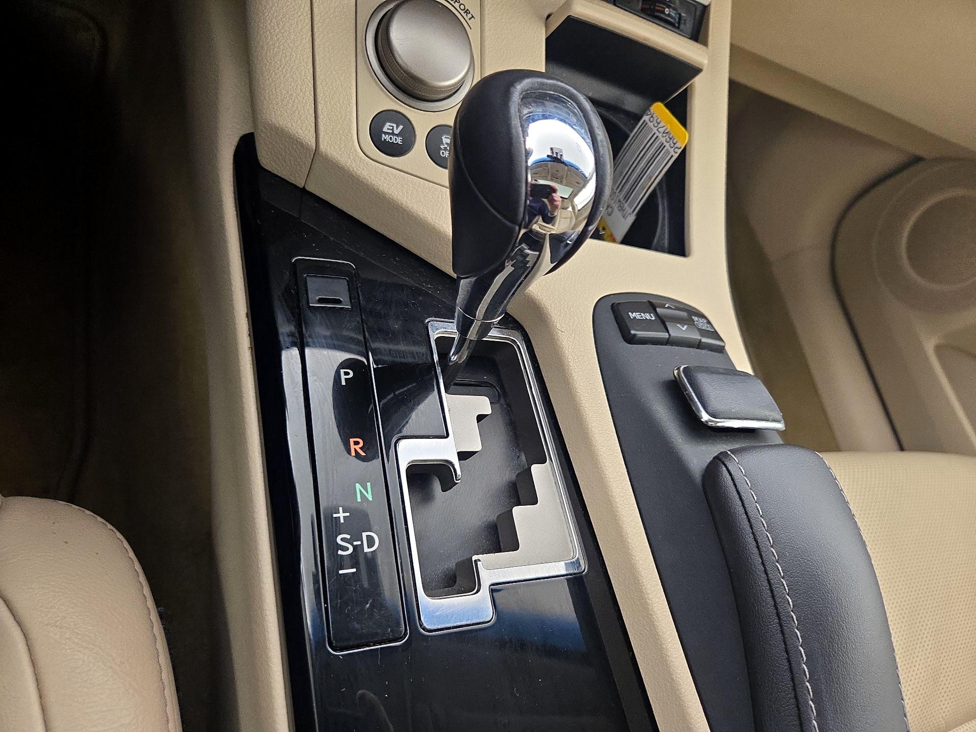 Thumbnail: 2013 Lexus ES - 17