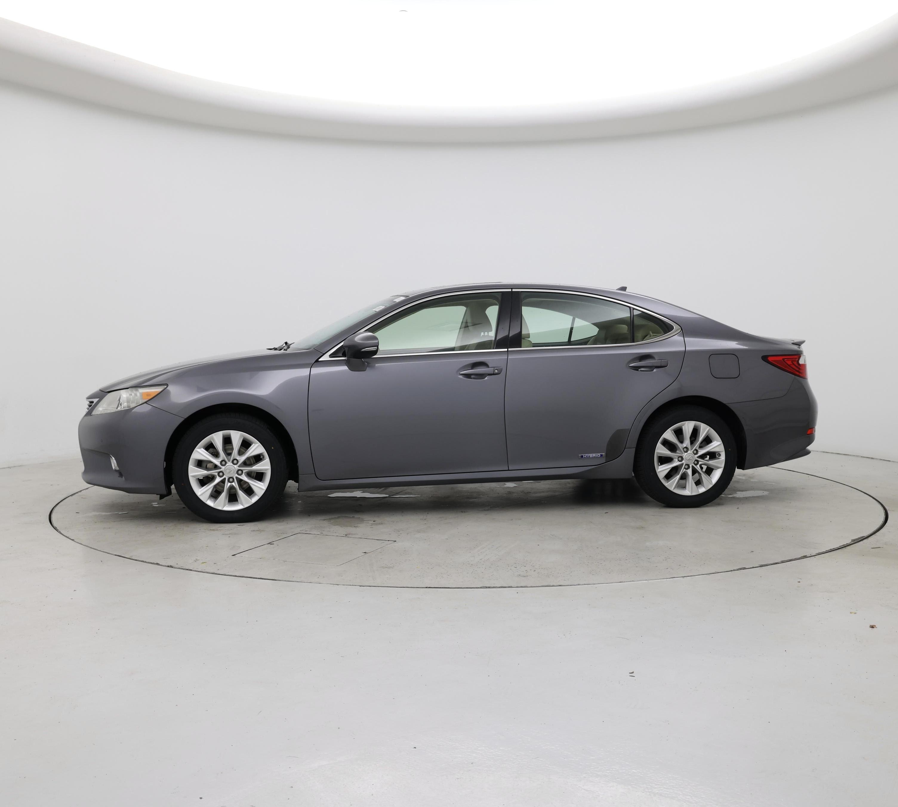 Thumbnail: 2013 Lexus ES - 3
