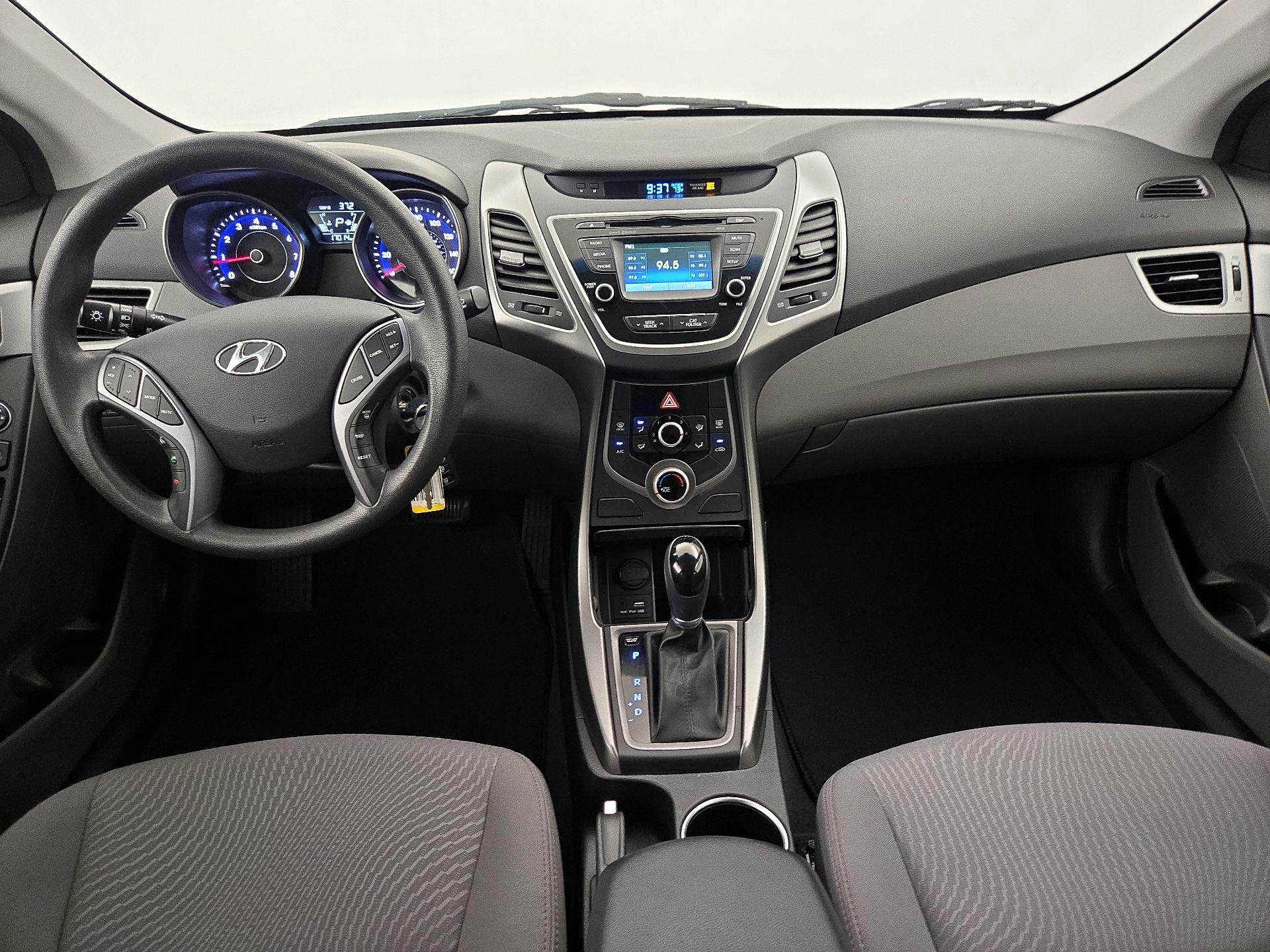 Thumbnail: 2015 Hyundai Elantra - 9