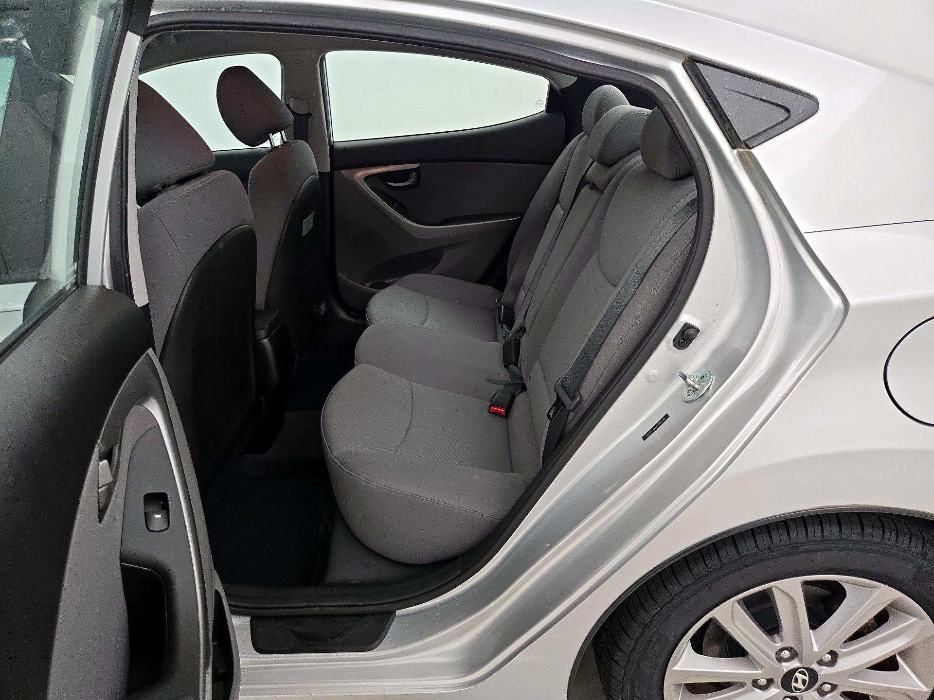 Thumbnail: 2015 Hyundai Elantra - 19