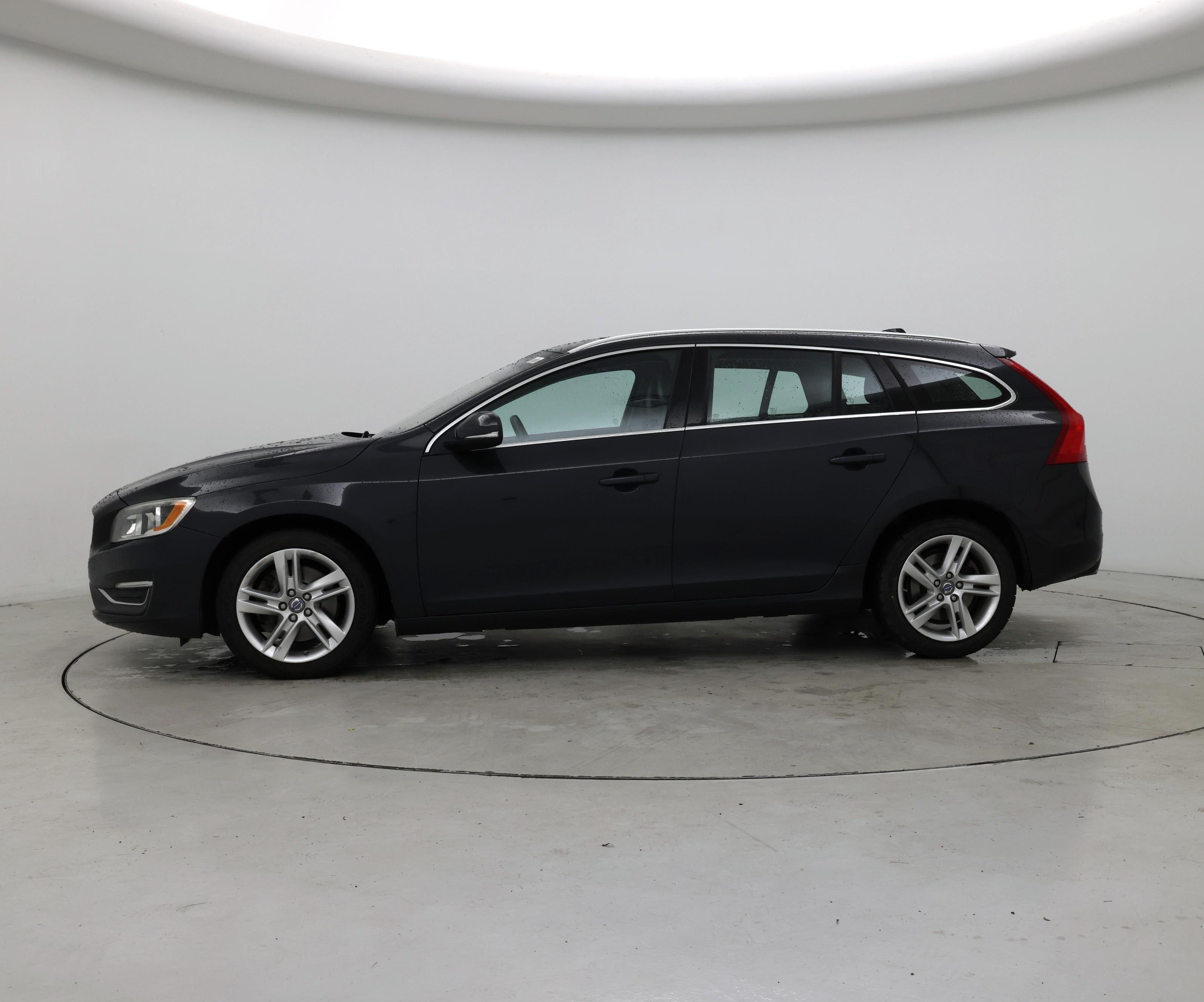Thumbnail: 2015 Volvo V60 - 3