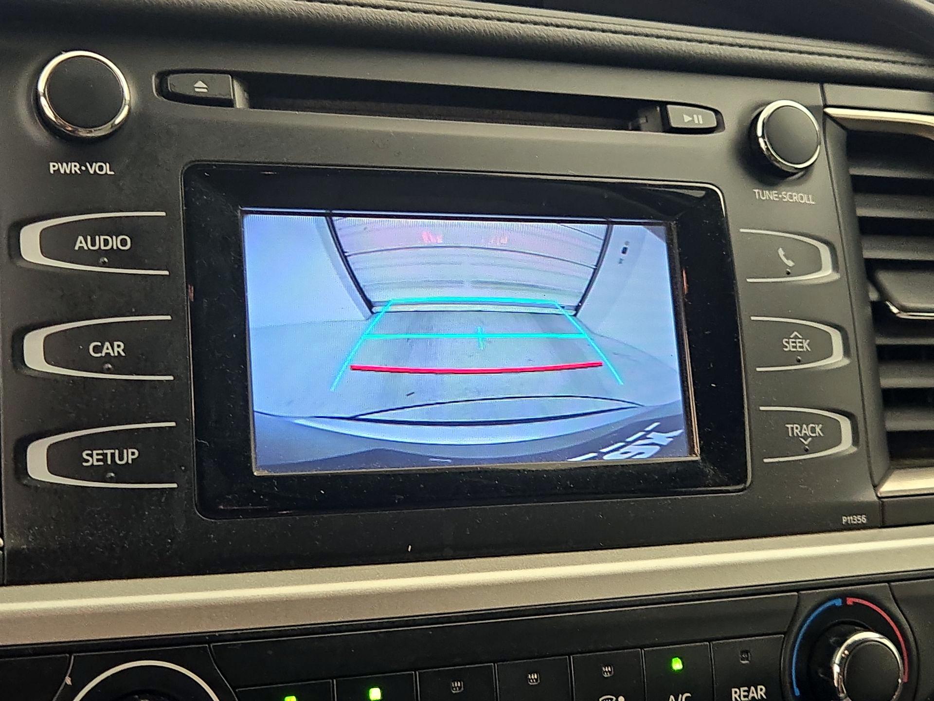 Thumbnail: 2017 Toyota Highlander - 14