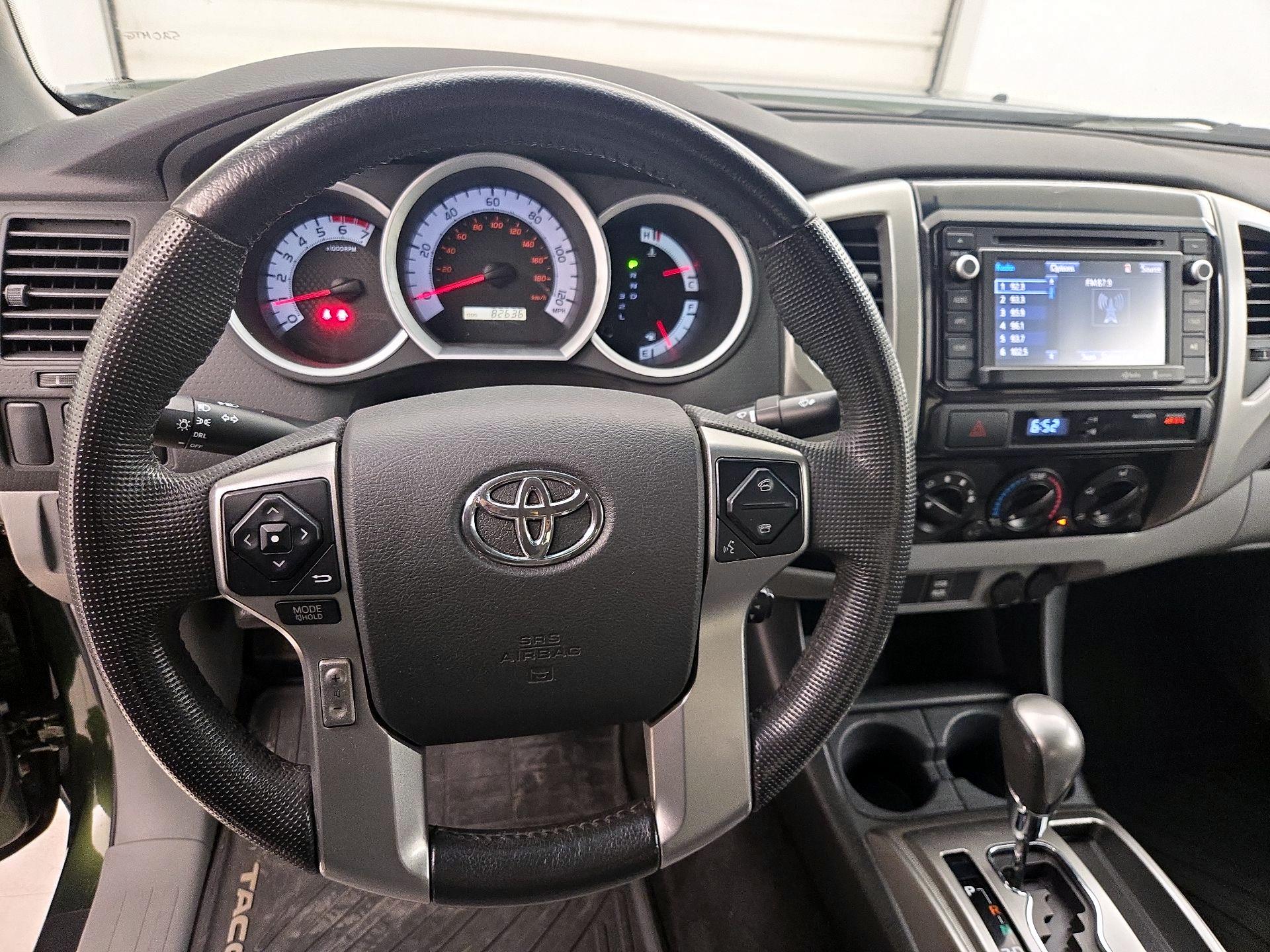 Thumbnail: 2014 Toyota Tacoma - 10