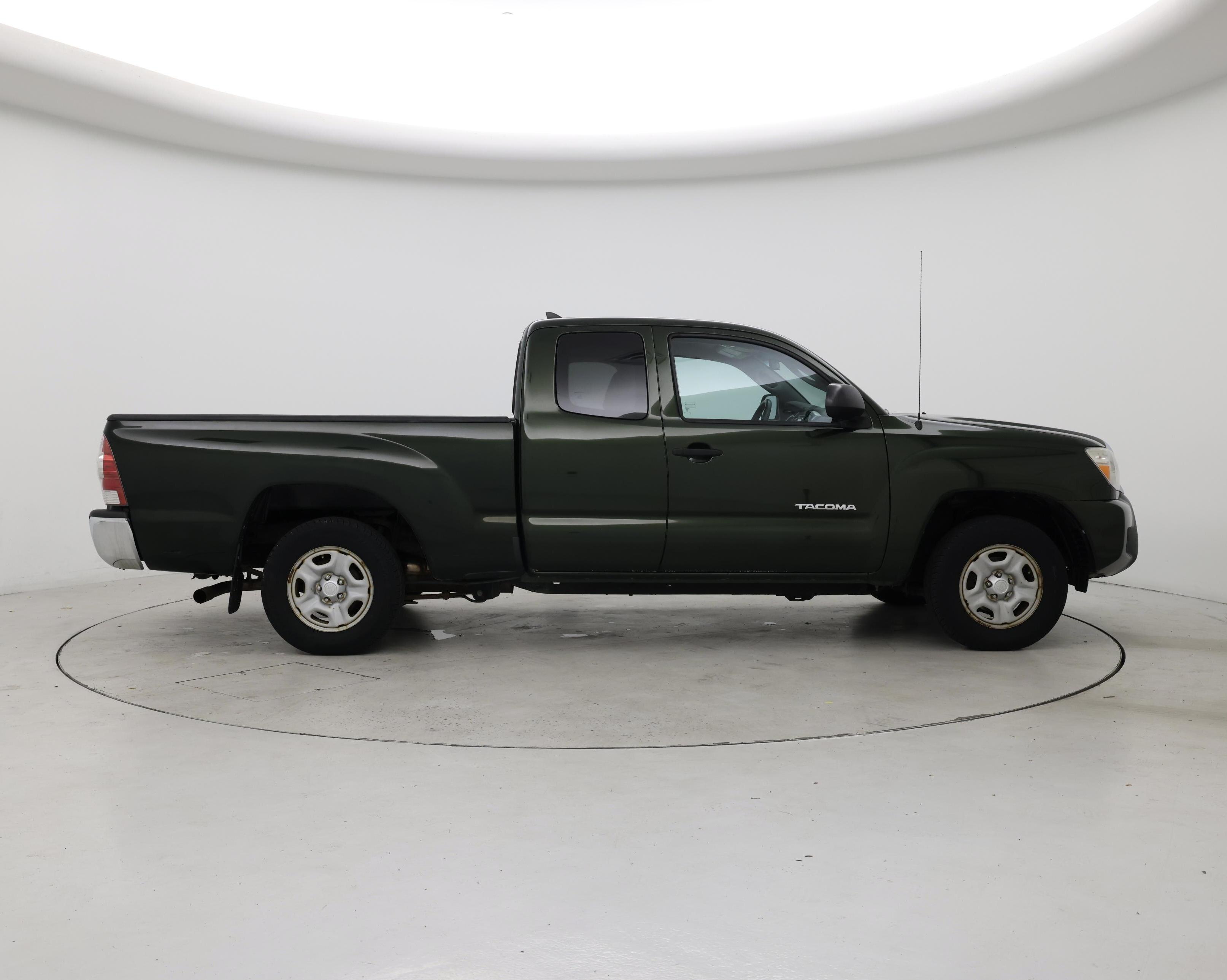 Thumbnail: 2014 Toyota Tacoma - 7