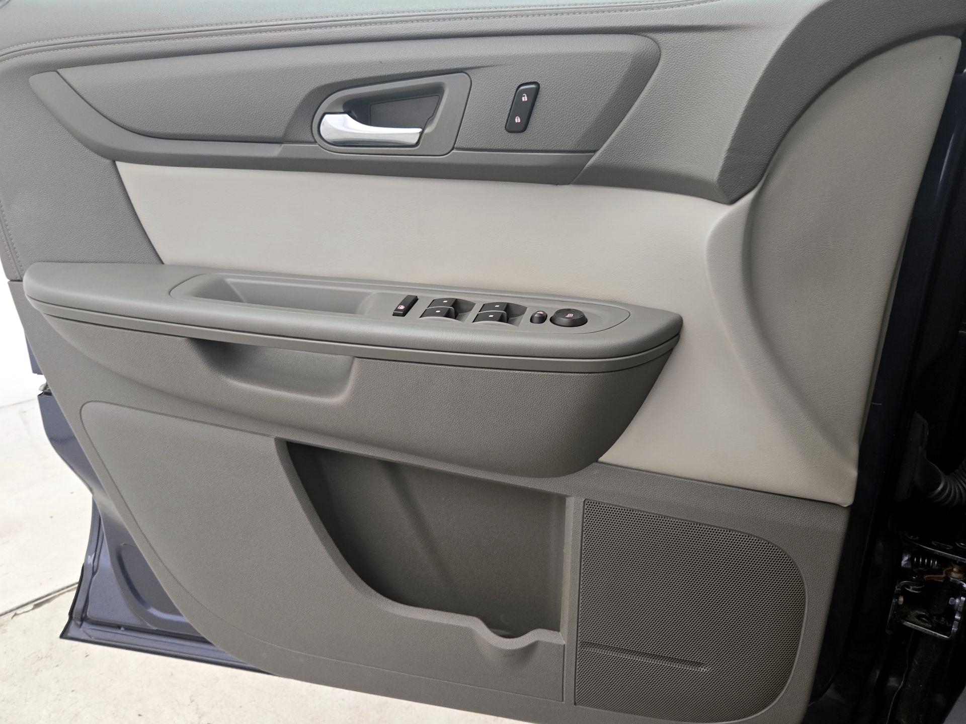 Thumbnail: 2014 GMC Acadia - 12