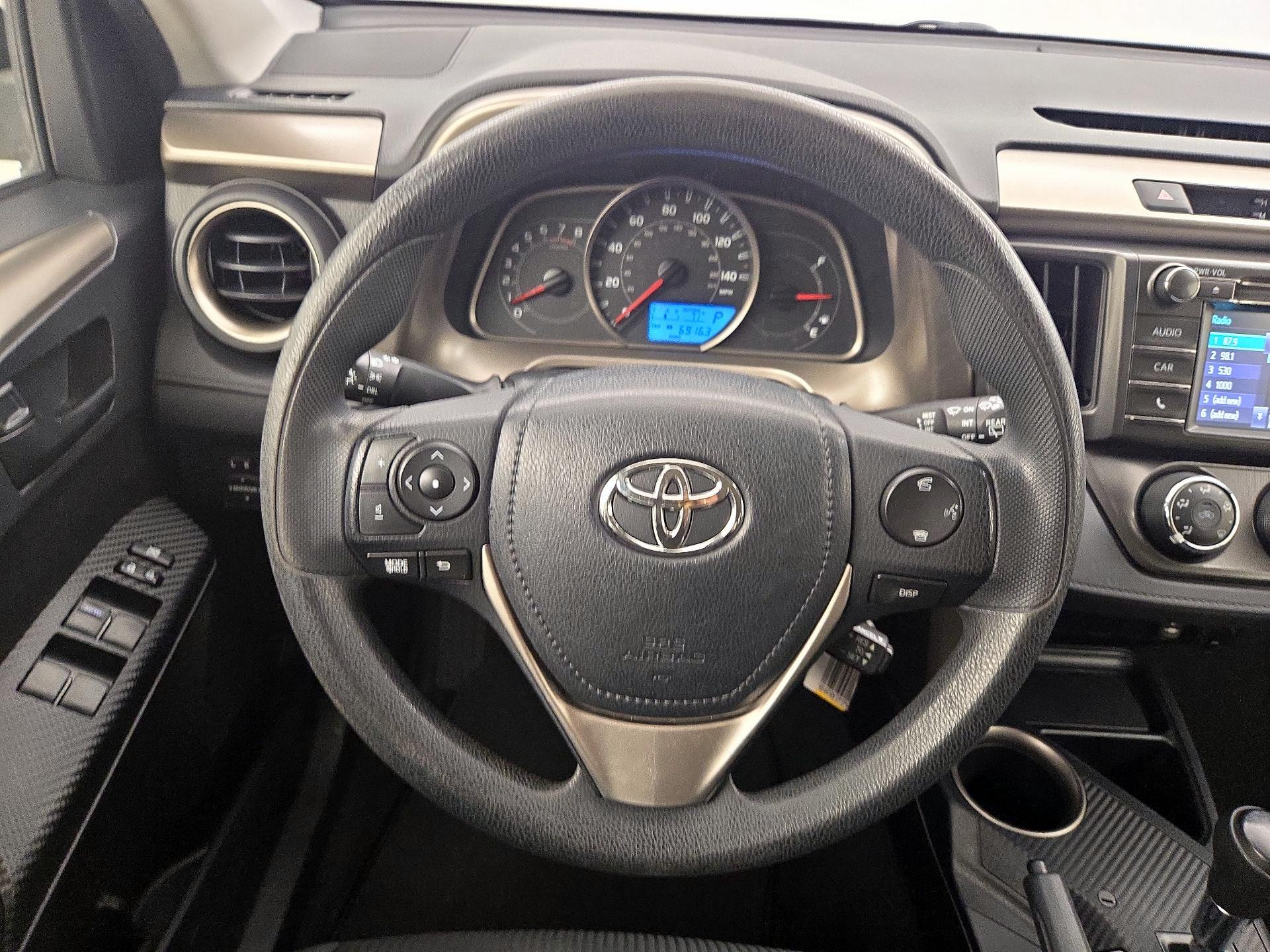 Thumbnail: 2014 Toyota RAV4 - 10
