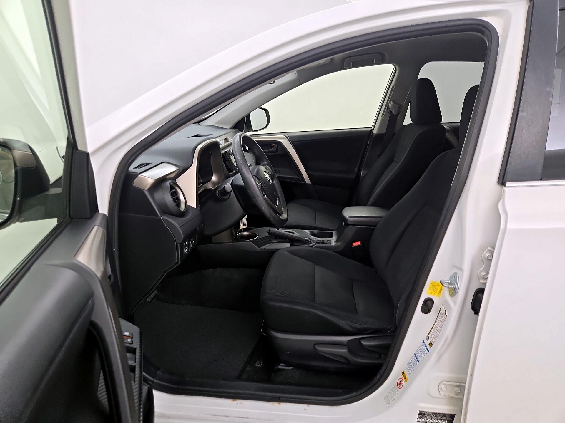 Thumbnail: 2014 Toyota RAV4 - 11