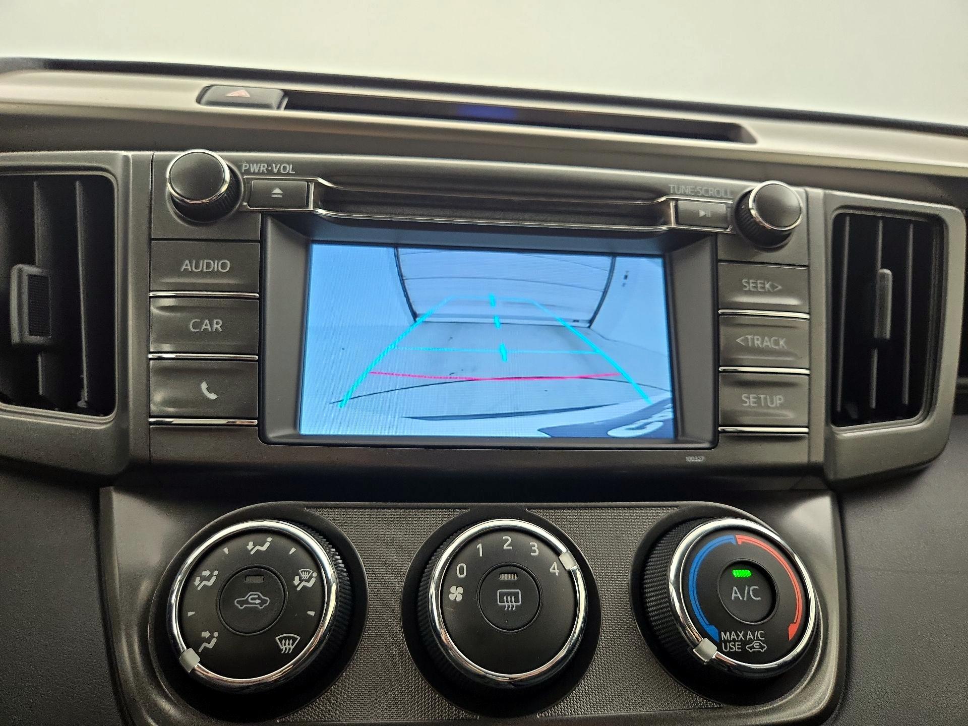 Thumbnail: 2014 Toyota RAV4 - 14