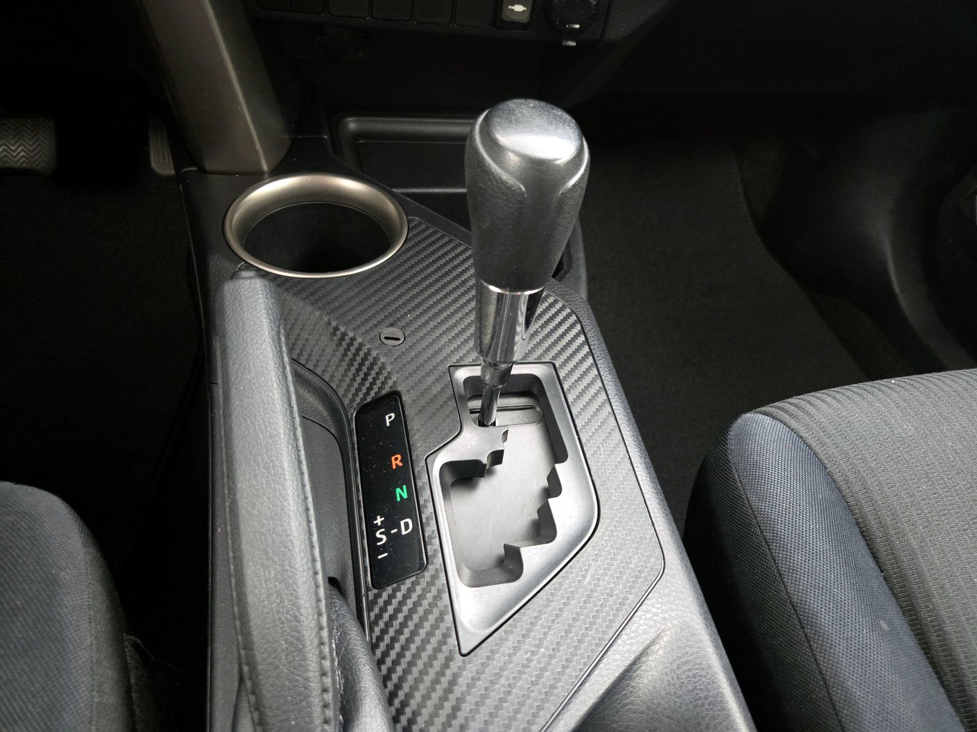 Thumbnail: 2014 Toyota RAV4 - 17