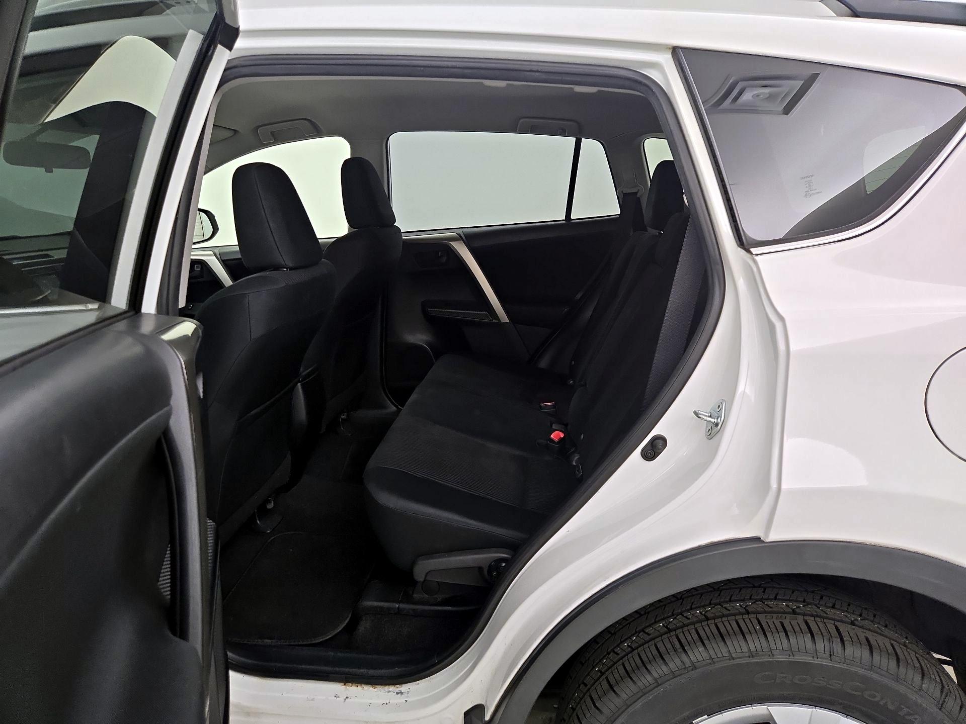 Thumbnail: 2014 Toyota RAV4 - 19