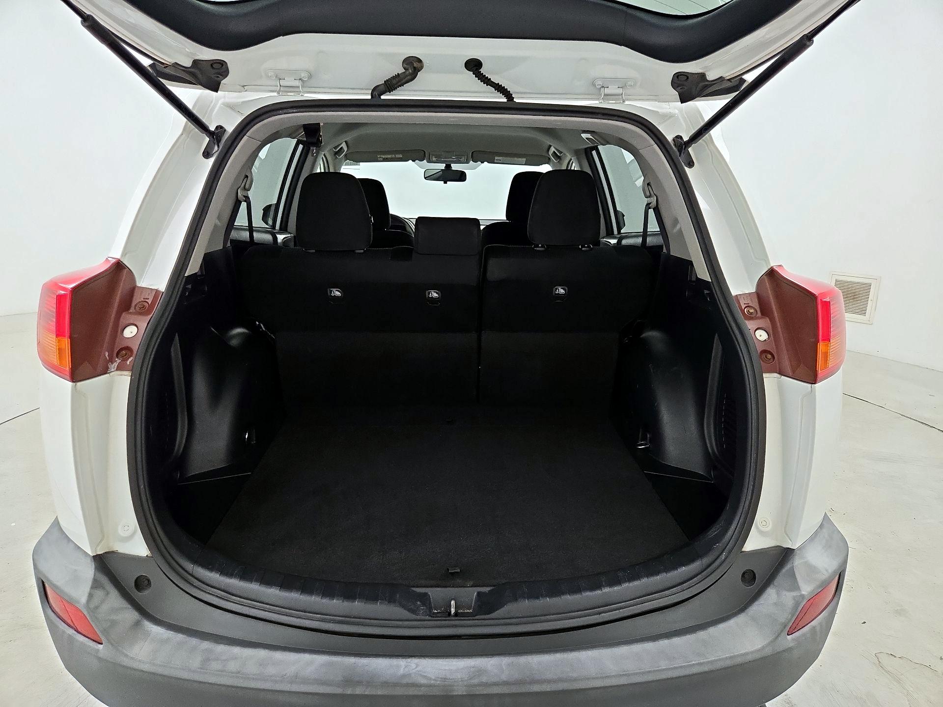 Thumbnail: 2014 Toyota RAV4 - 20