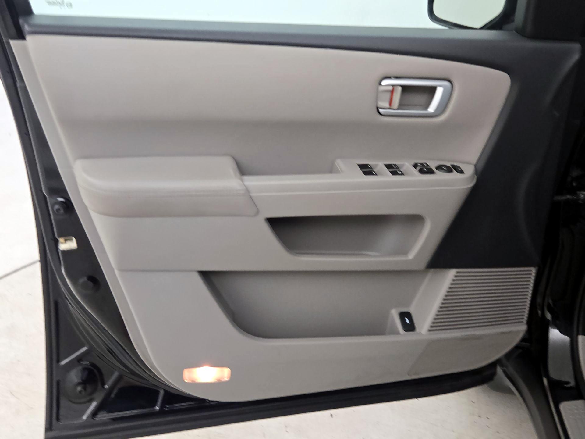 Thumbnail: 2014 Honda Pilot - 12
