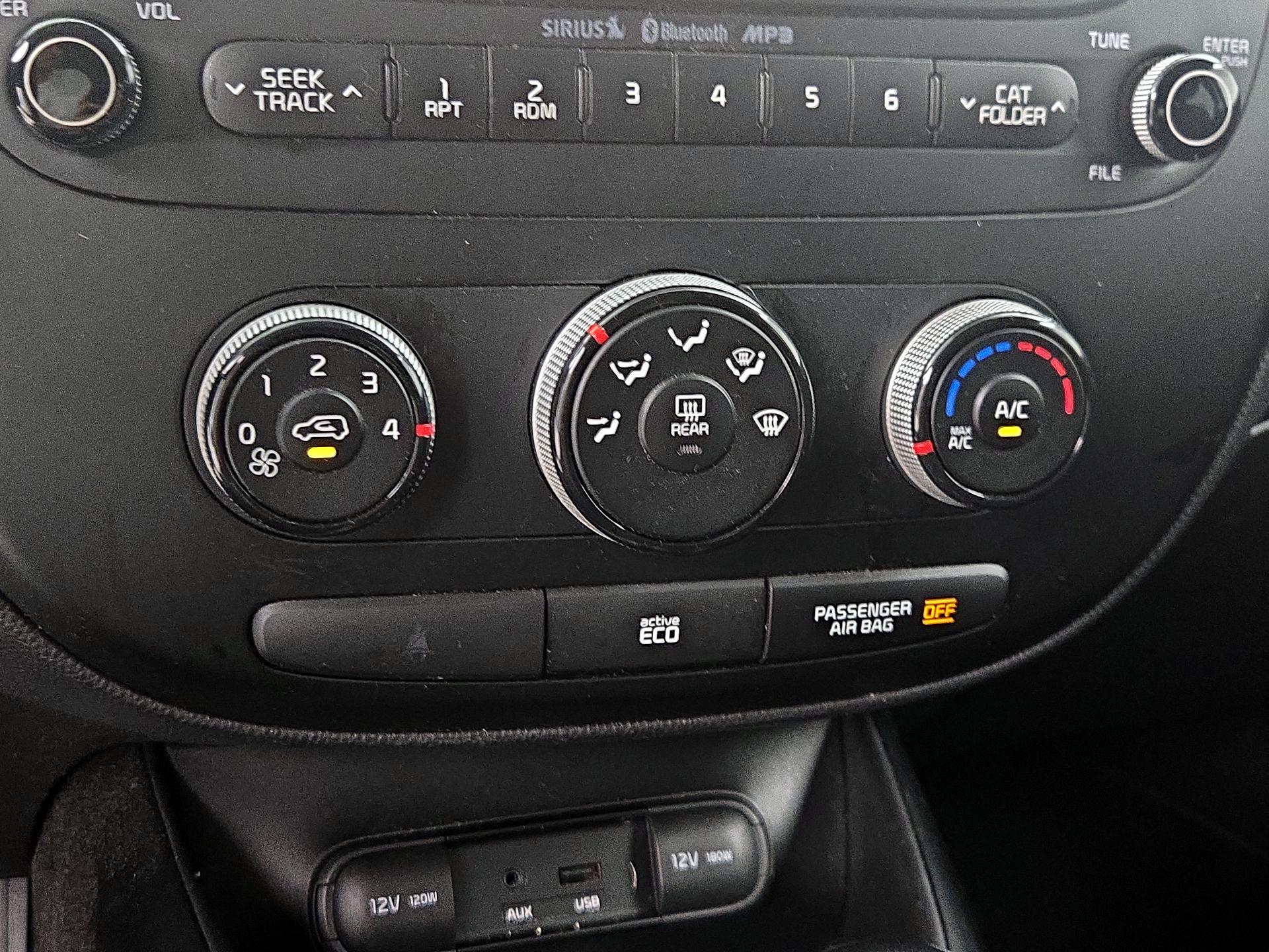 Thumbnail: 2014 Kia Soul - 15