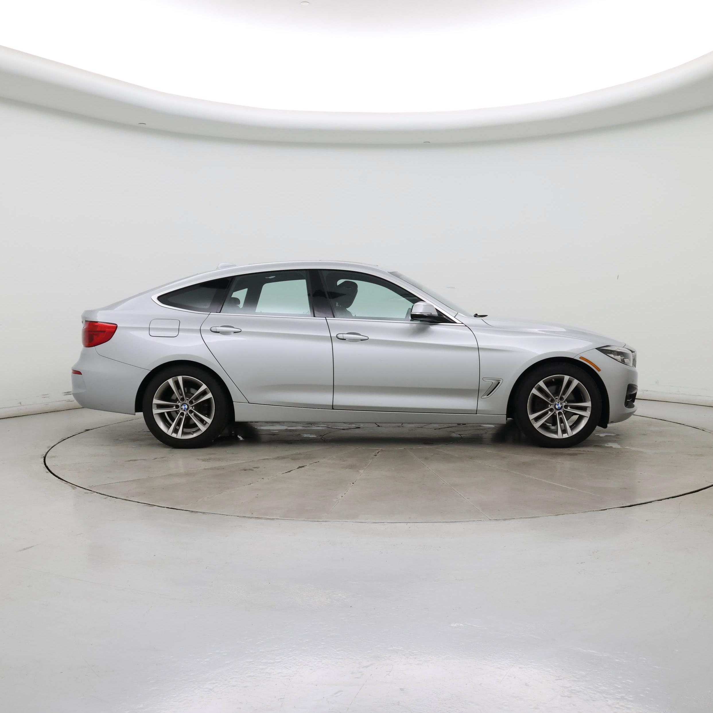 Thumbnail: 2017 BMW 3 Series - 7