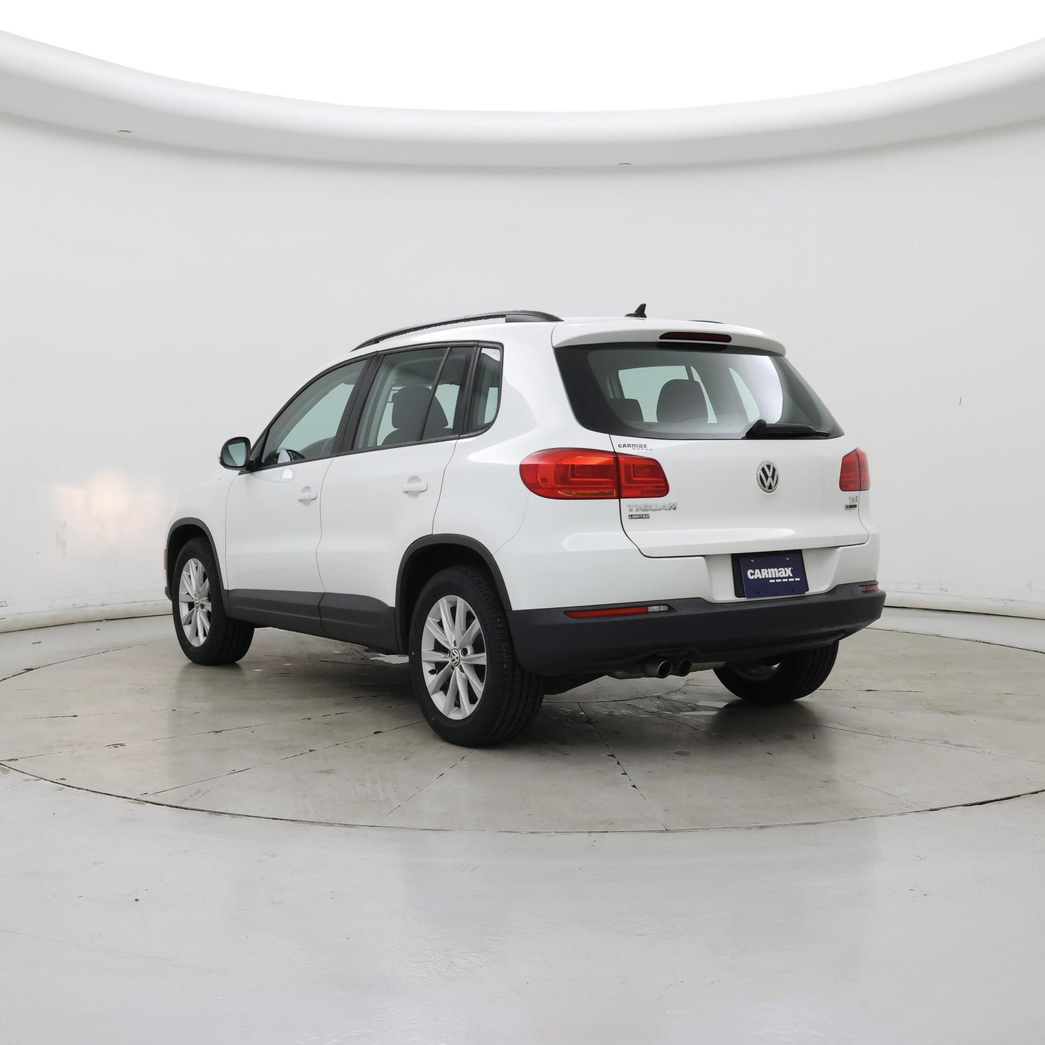 Thumbnail: 2017 Volkswagen Tiguan - 2