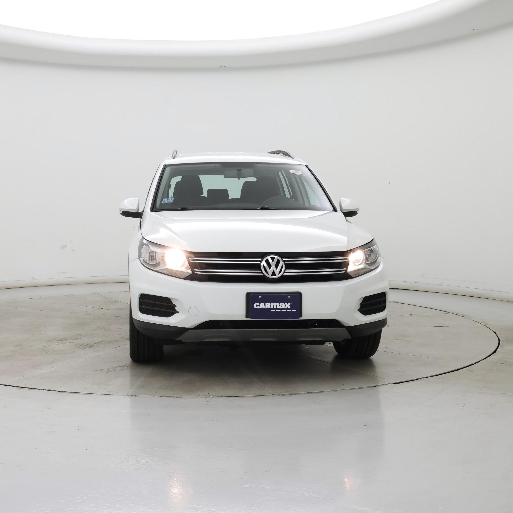 Thumbnail: 2017 Volkswagen Tiguan - 5